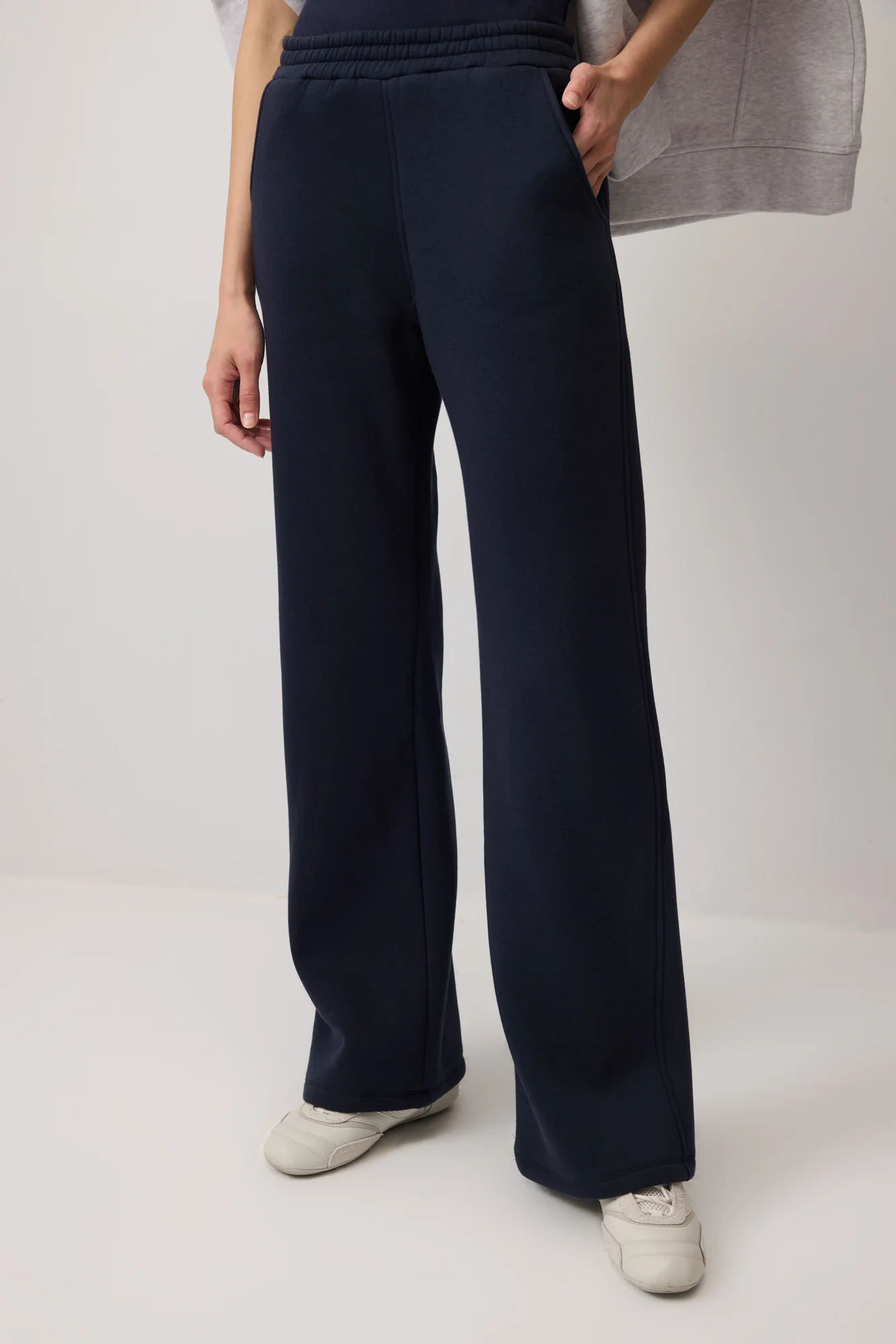 3-PLY TRACKSUIT - Image 3