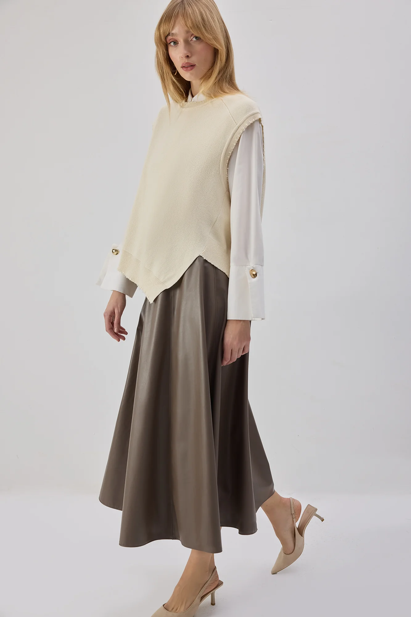 ASYMMETRICAL CUT KNIT SWEATER - Image 2