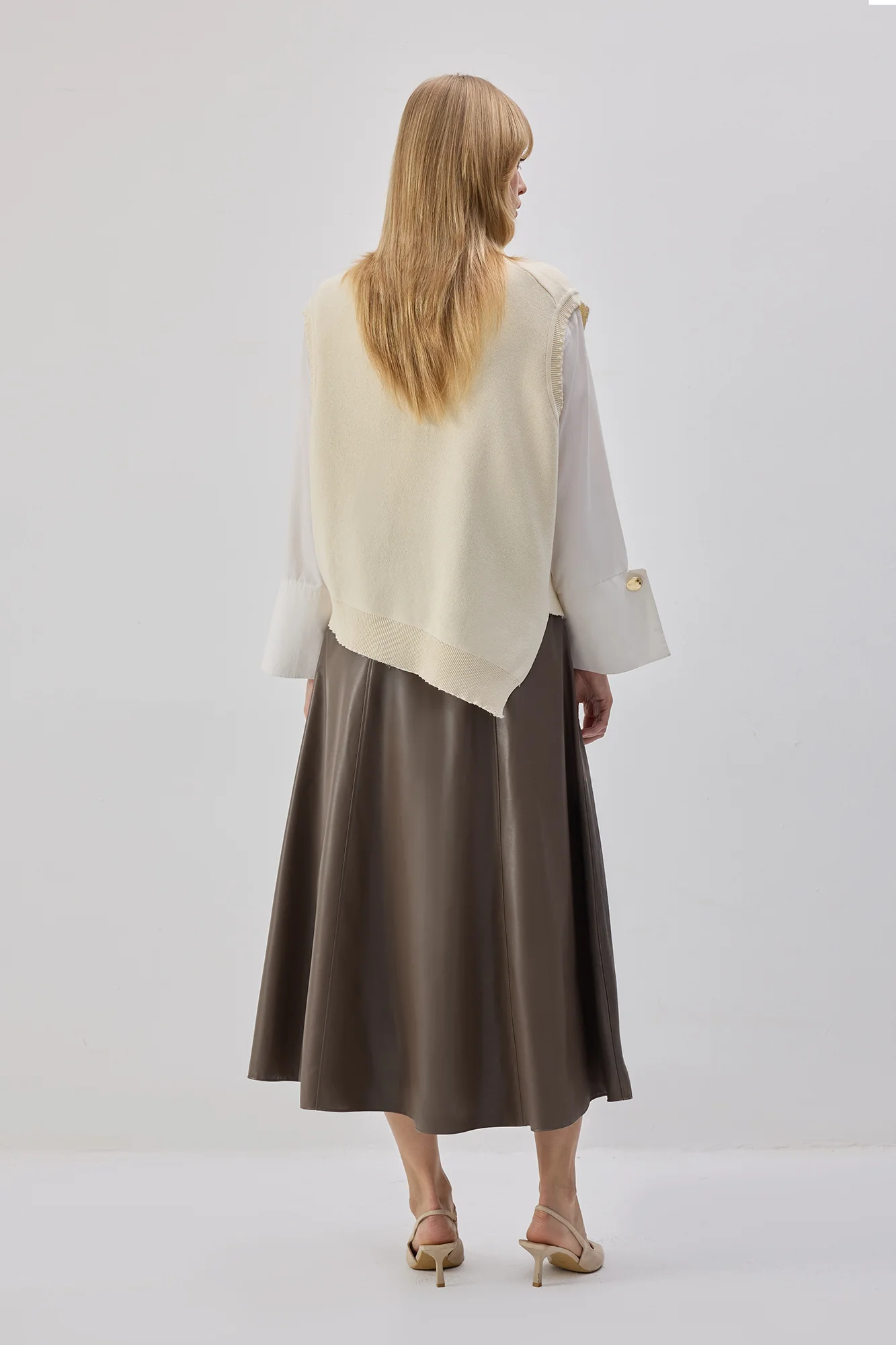 ASYMMETRICAL CUT KNIT SWEATER - Image 6