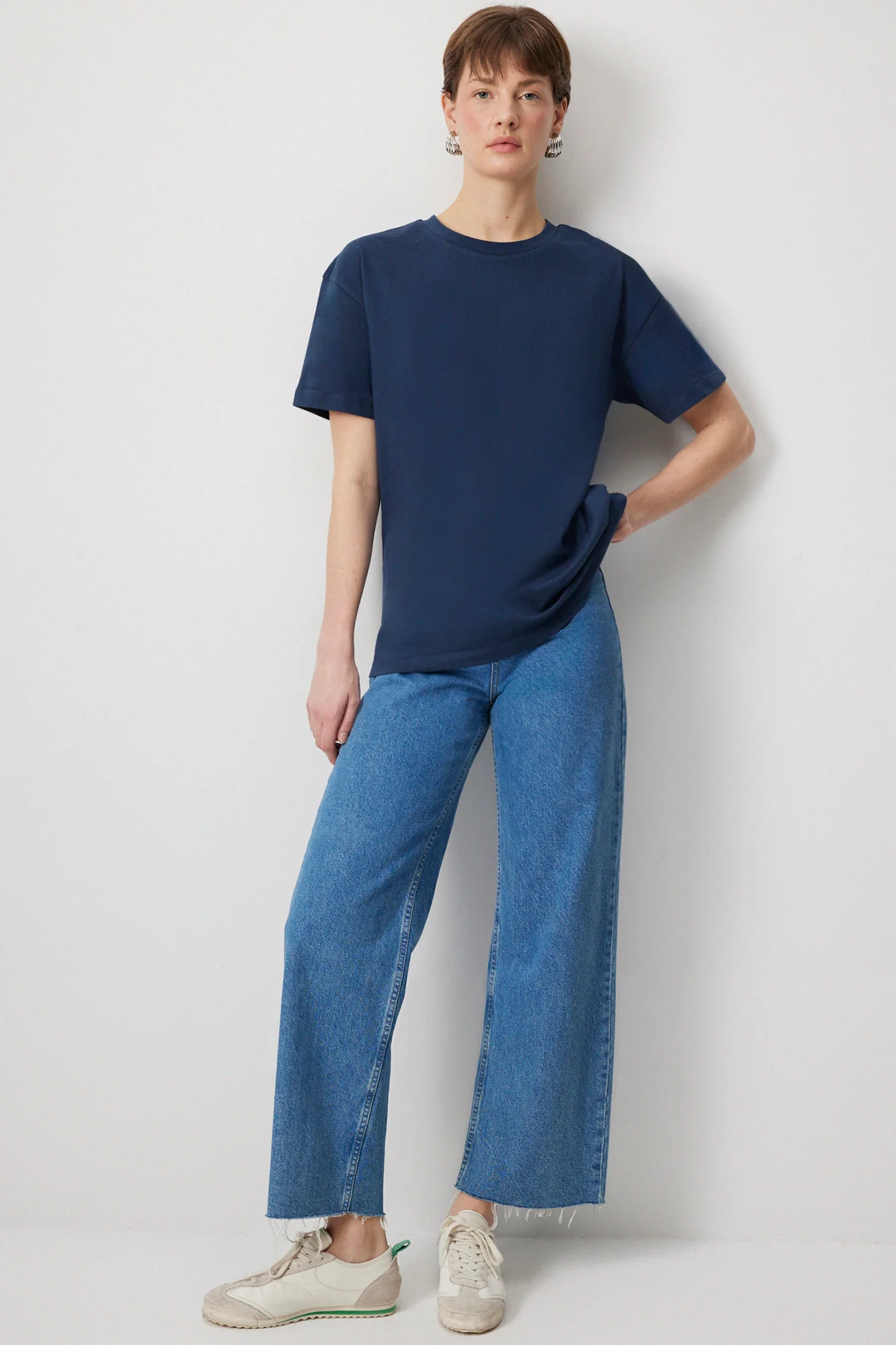 100% COTTON SHORT SLEEVE BASIC T-SHIRT - Image 2