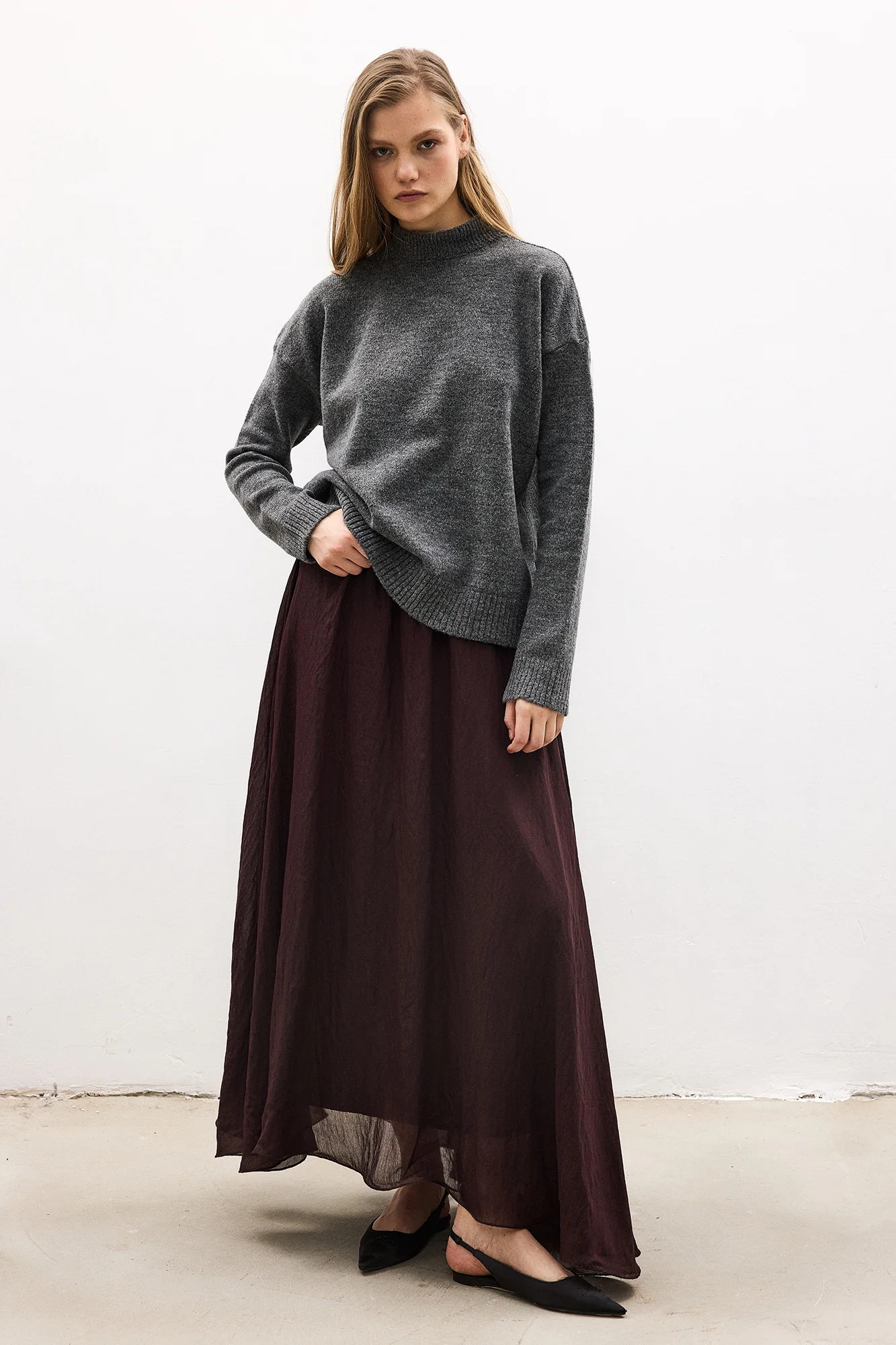 BASIC KNIT SWEATER - Image 2