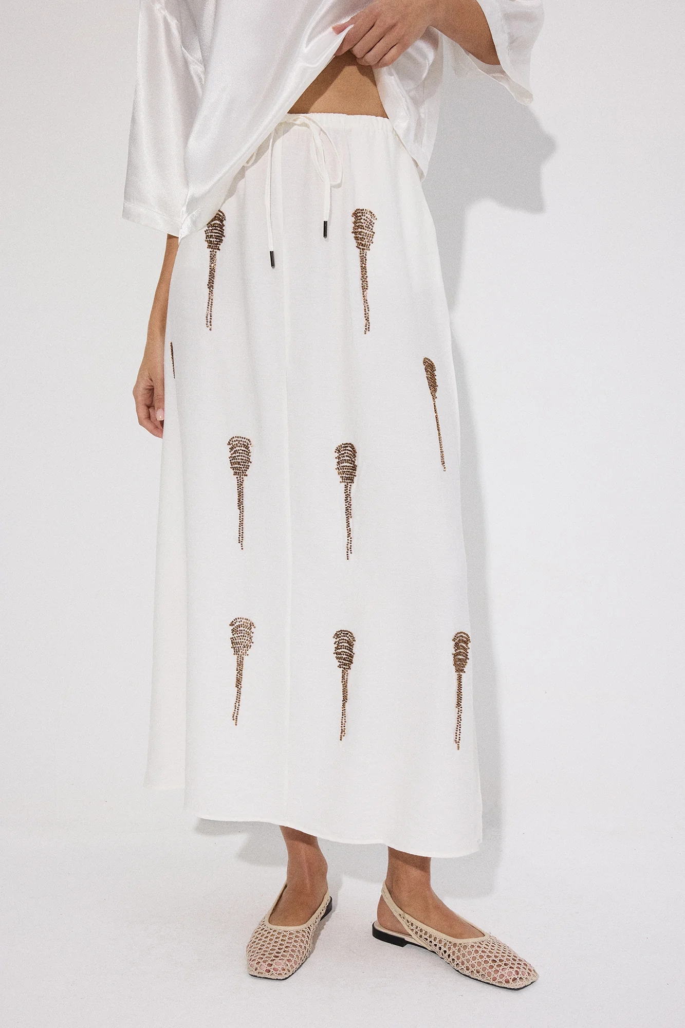 BEADED ELASTICATED WAIST SKIRT - Image 2