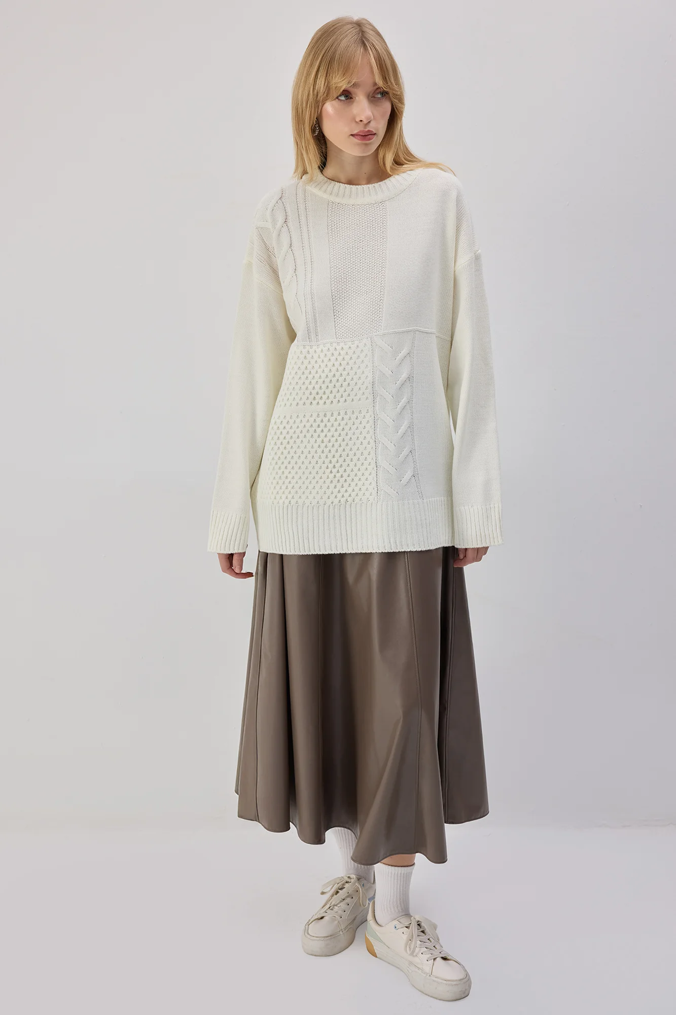 PATTERNED OVERSIZE KNITTED SWEATER - Image 5