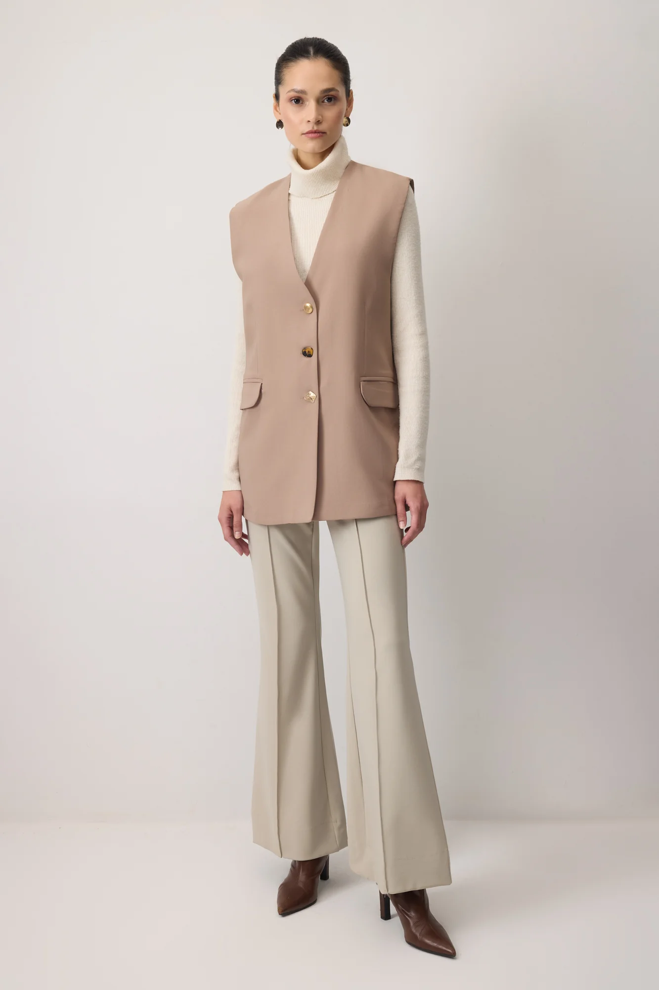 BUTTON DETAILED CREPE VEST - Image 3
