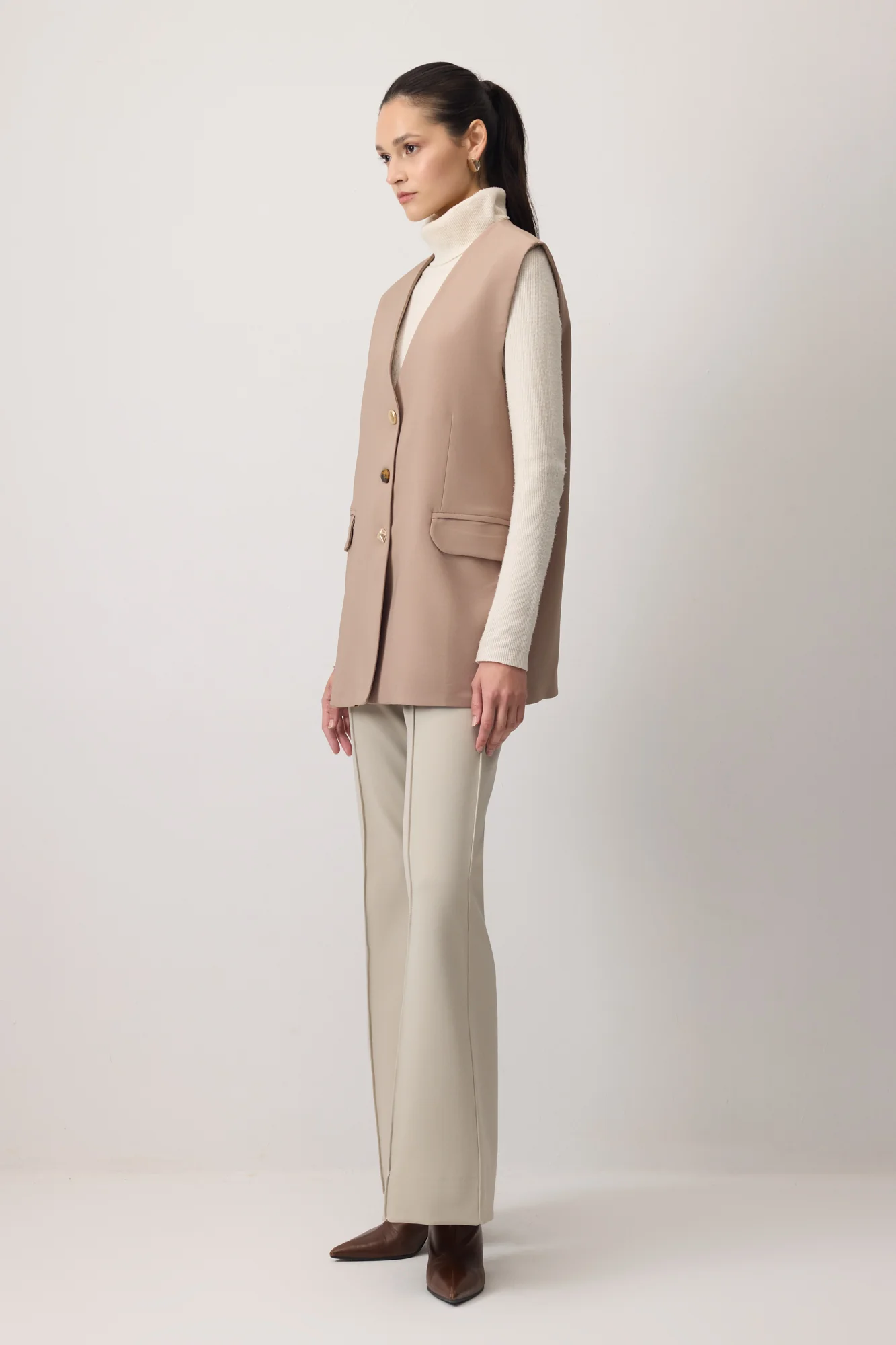 BUTTON DETAILED CREPE VEST - Image 4