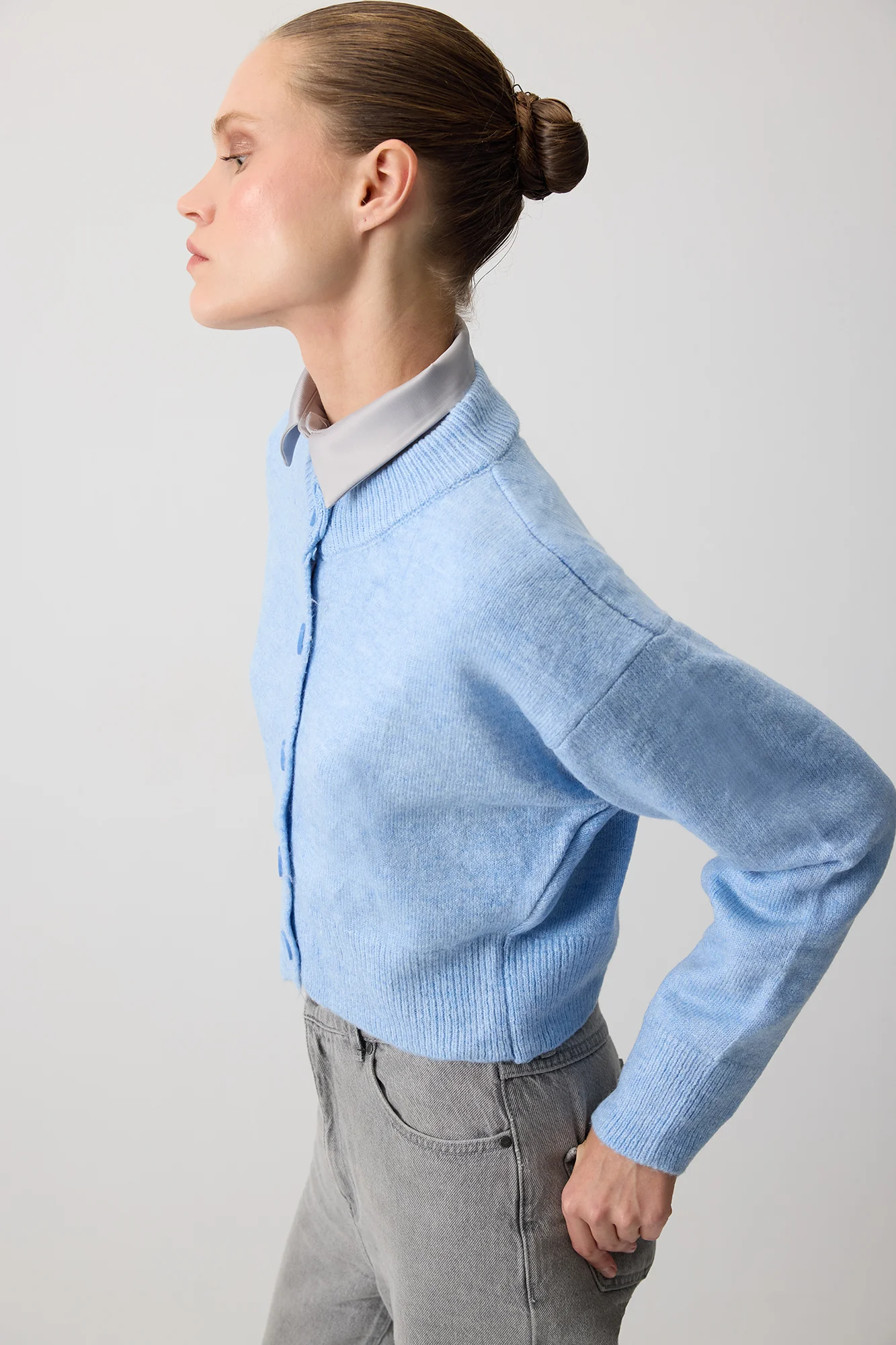 BUTTONED CROP KNIT CARDIGAN - Image 4