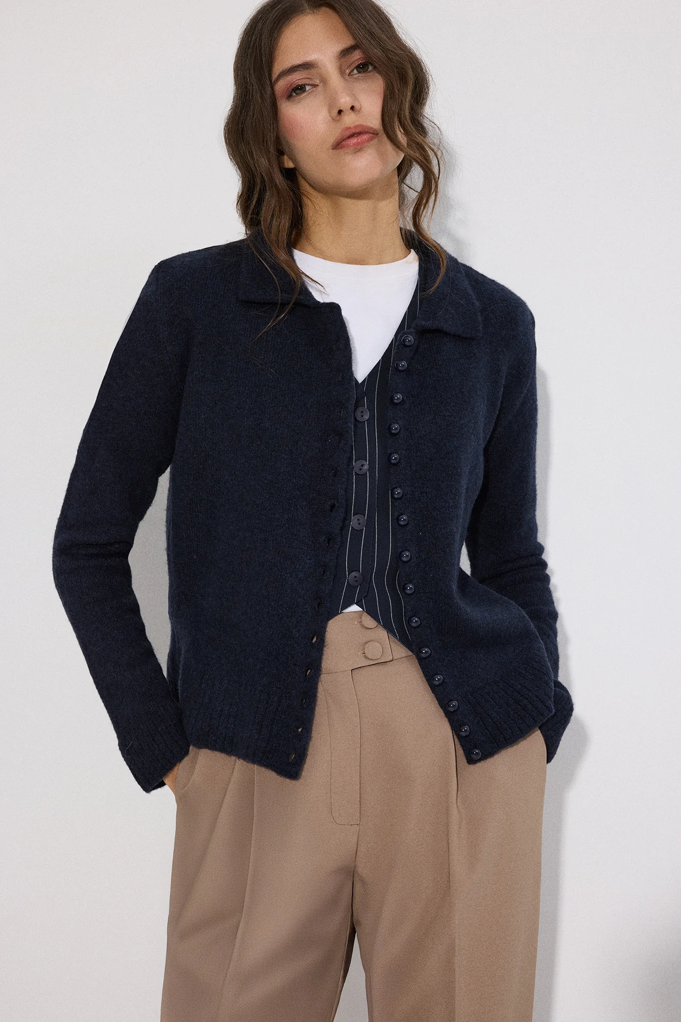 BUTTONED KNIT CARDIGAN - Image 4