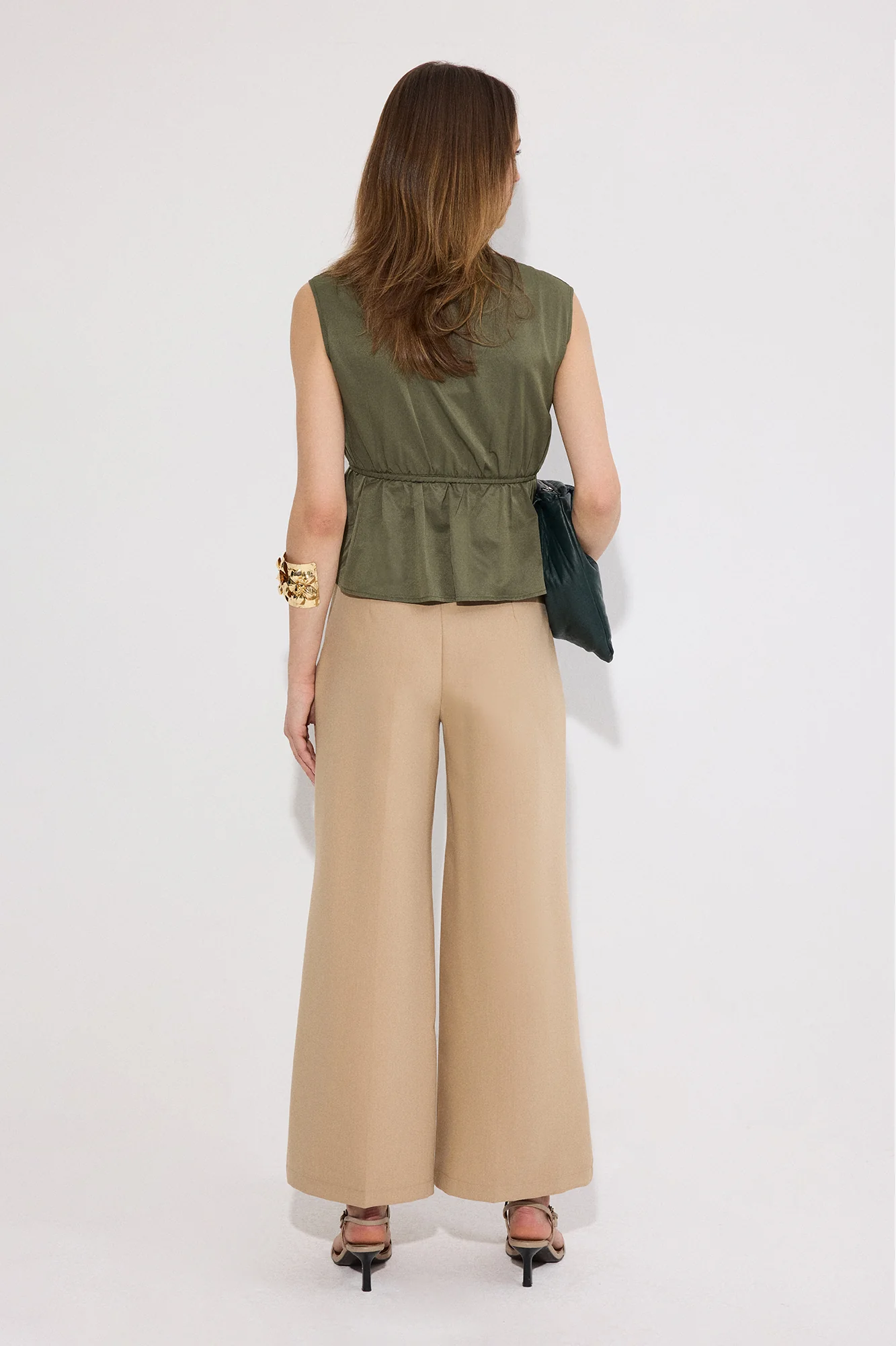 GATHERED VEST - Image 6