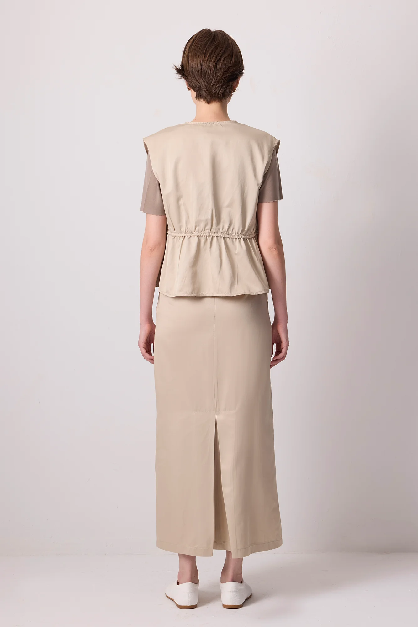 GATHERED VEST - Image 4