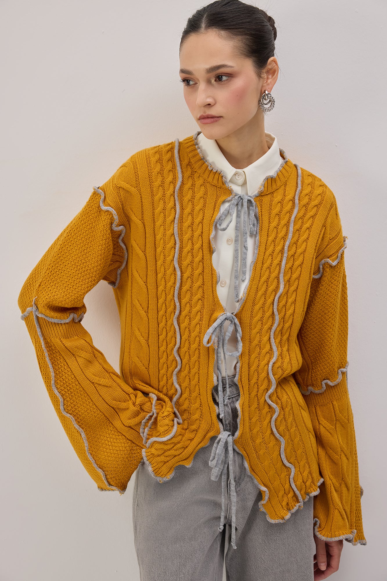 CONTRAST BELTED KNIT CARDIGAN - Image 2