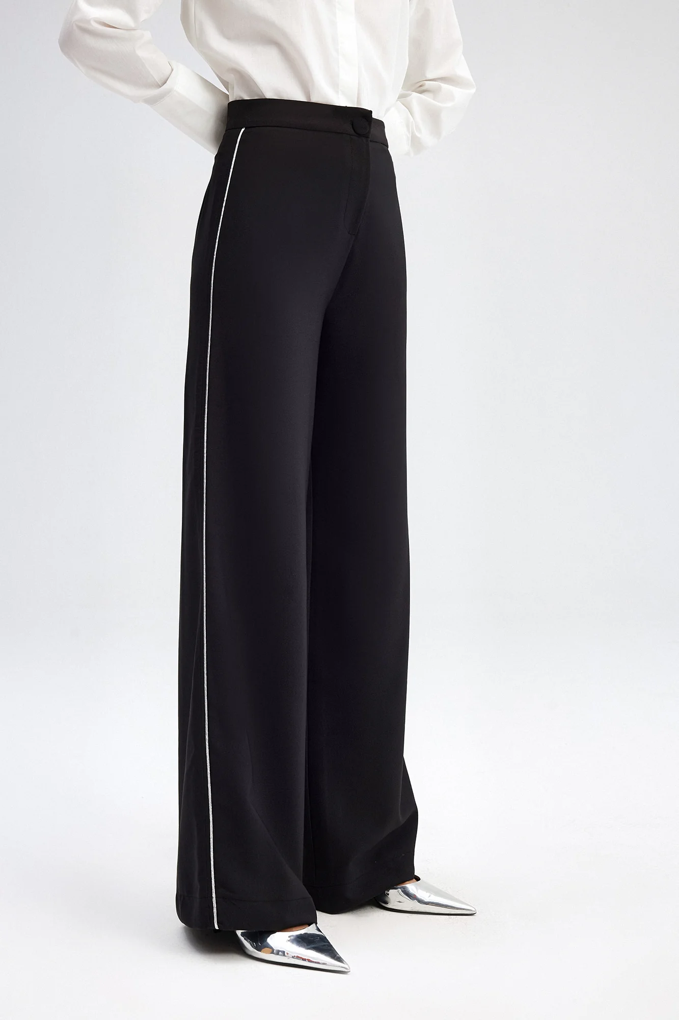 CREPE PANTS WITH TRIM DETAIL - Image 4