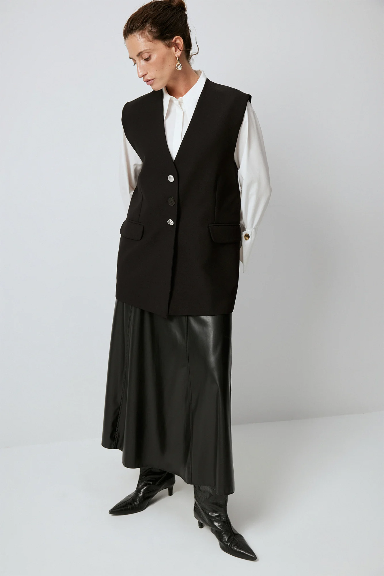 BUTTON DETAILED CREPE VEST - Image 2