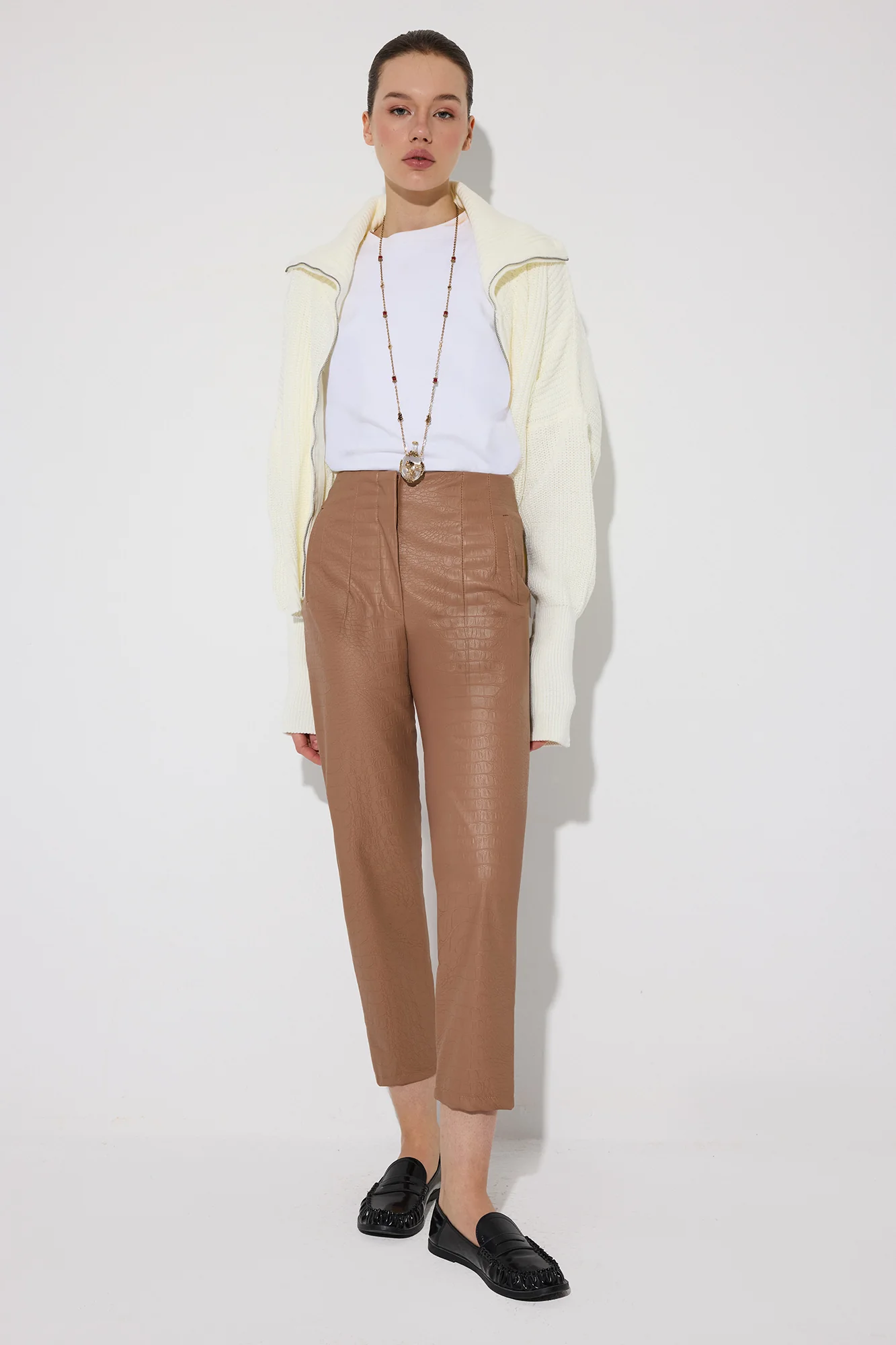 CROCODILE PATTERN HIGH WAIST VEGAN PANTS - Image 2
