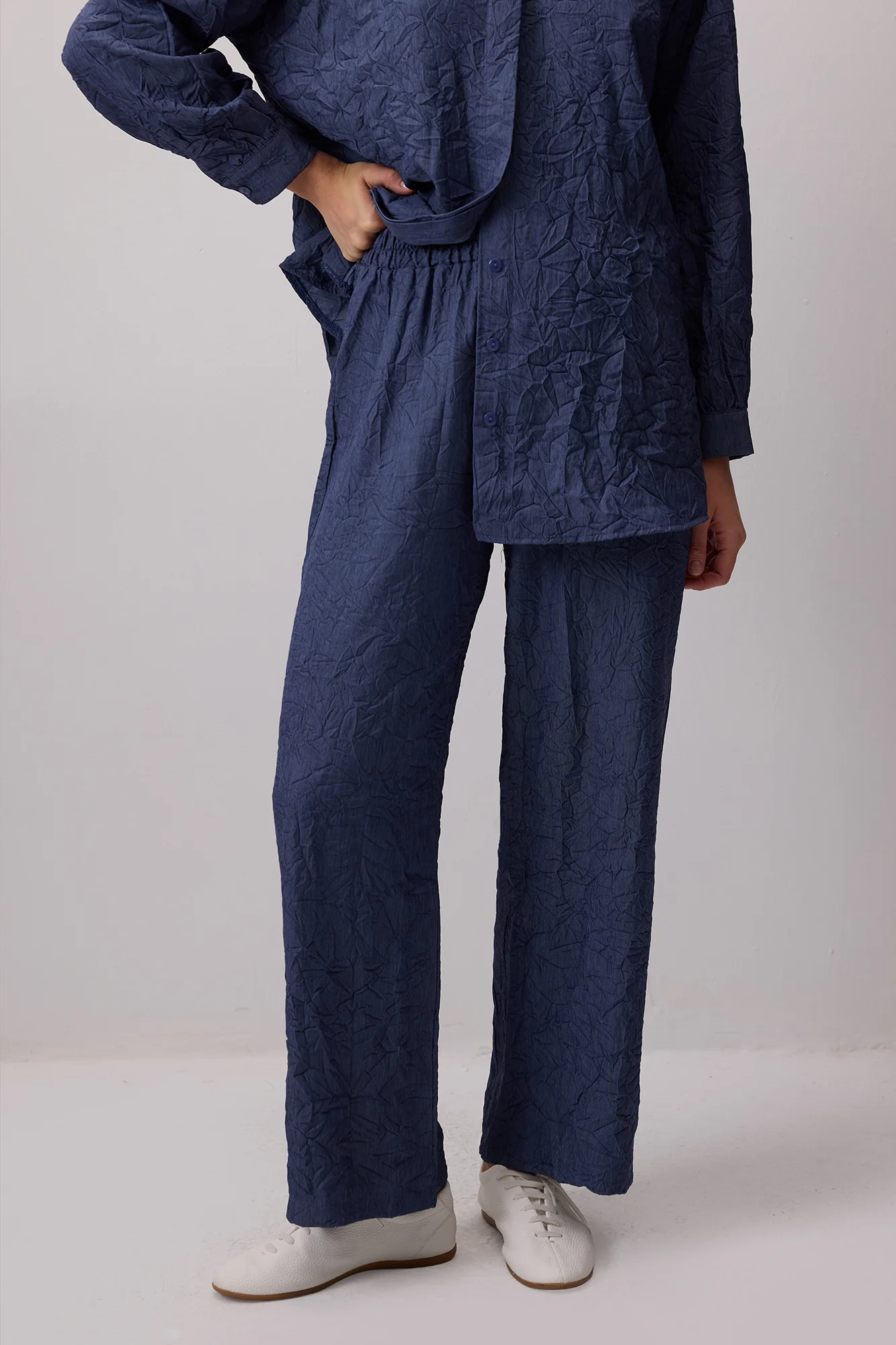 CRUSHED SHIRT TROUSER SET - Image 4