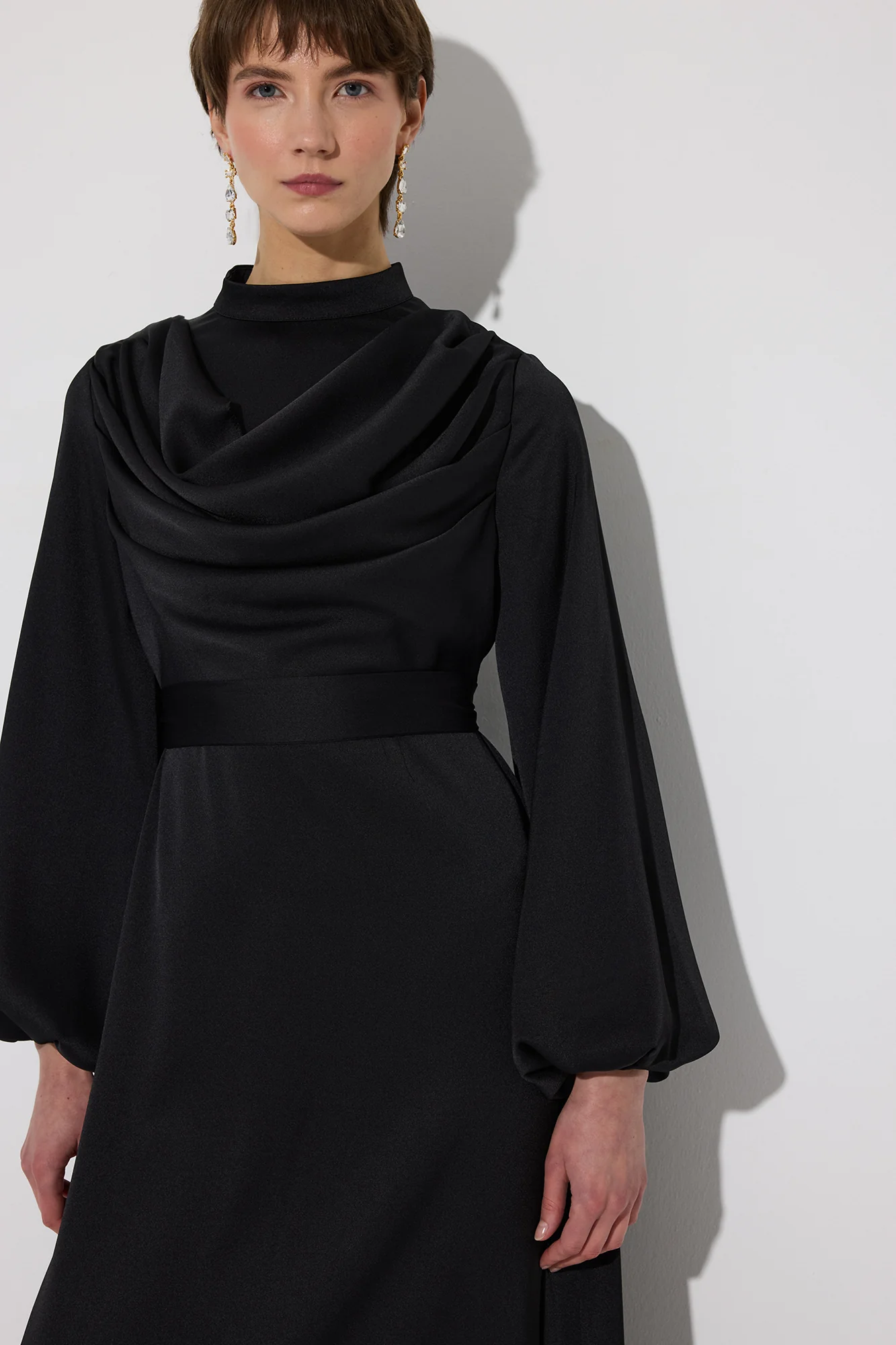 DEGAJE COLLARED BELTED DRESS - Image 2