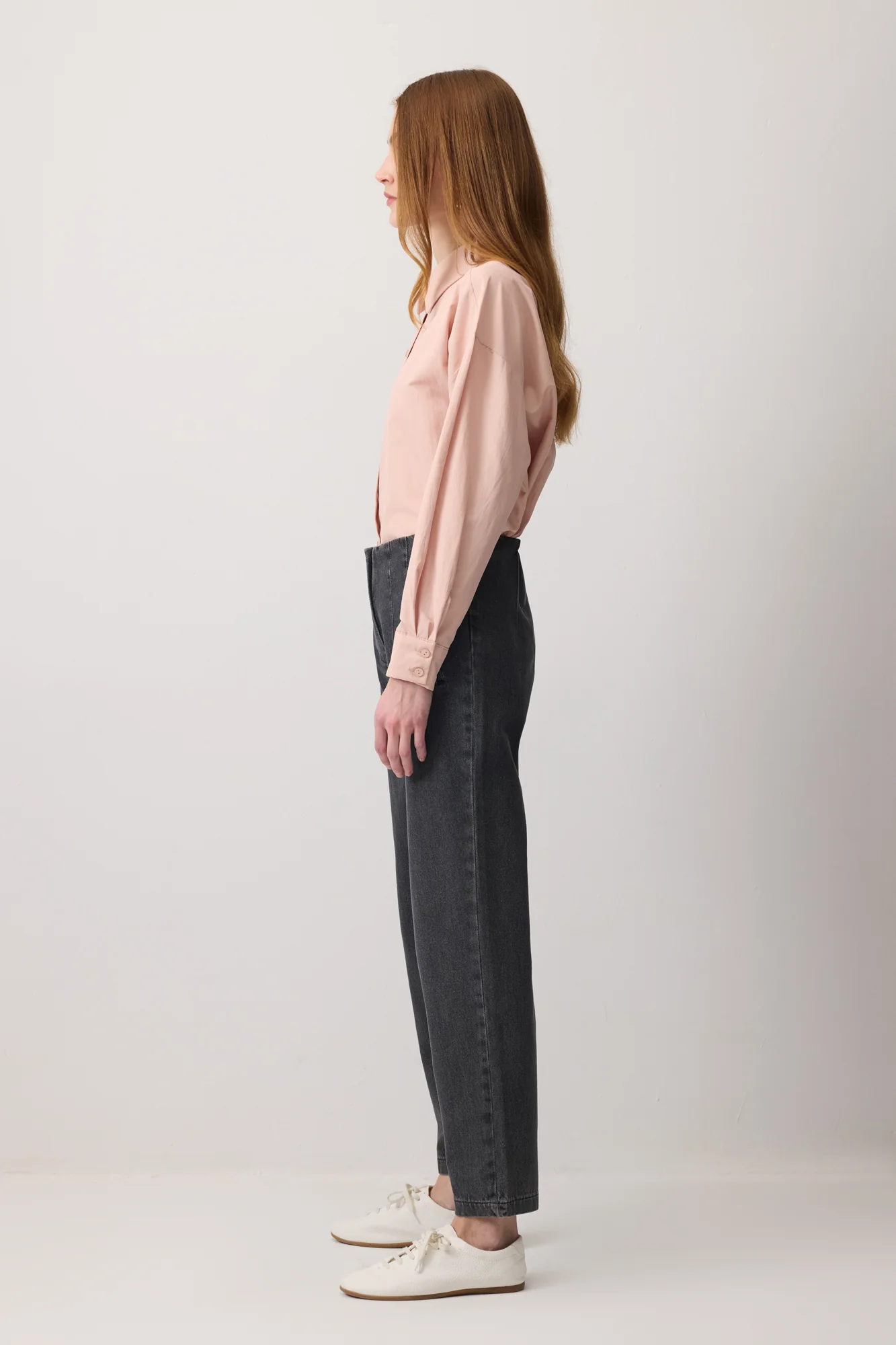 DENIM CARROT TROUSERS - Image 4
