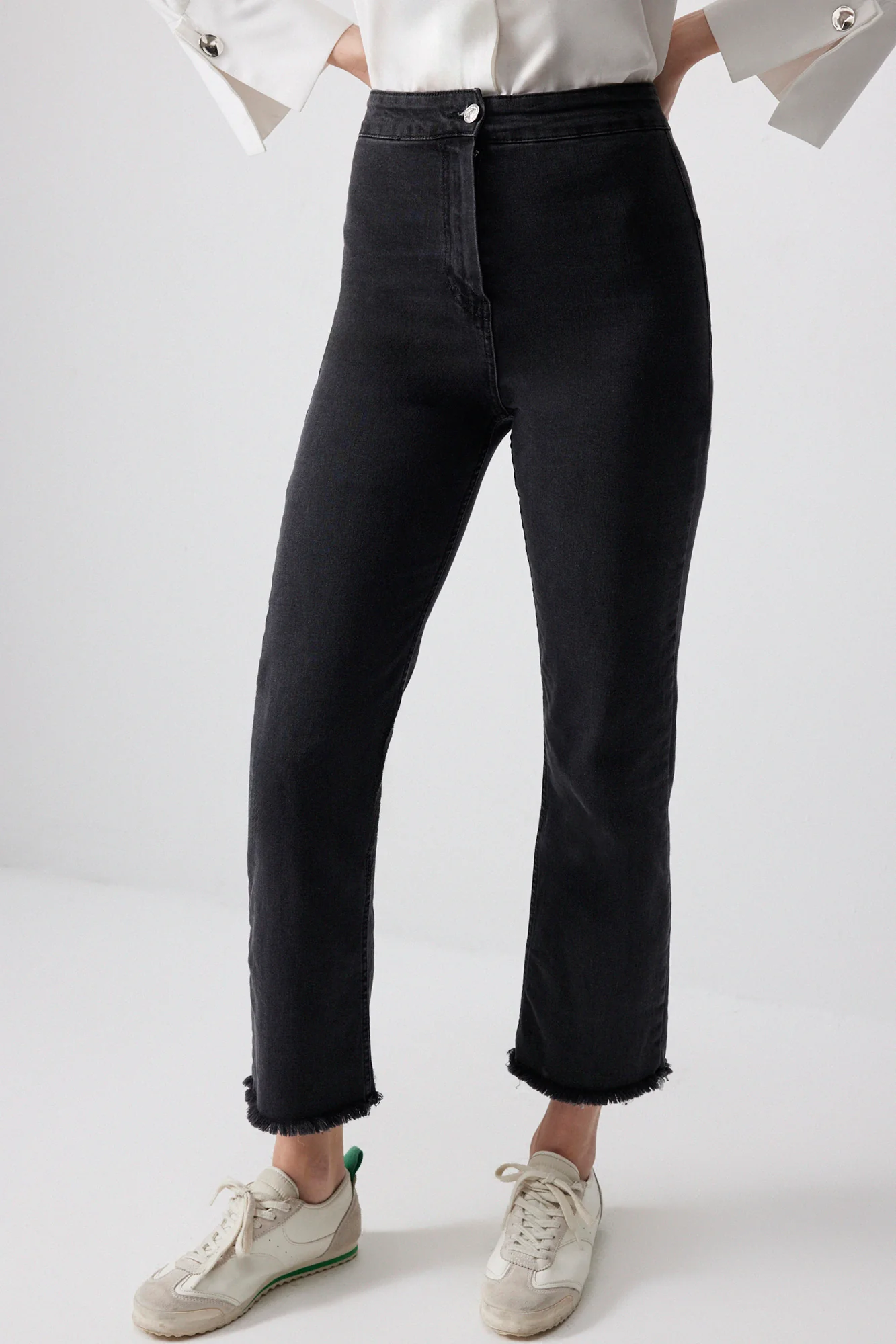 DENIM TROUSERS WITH FRINGED CUFF - Image 2