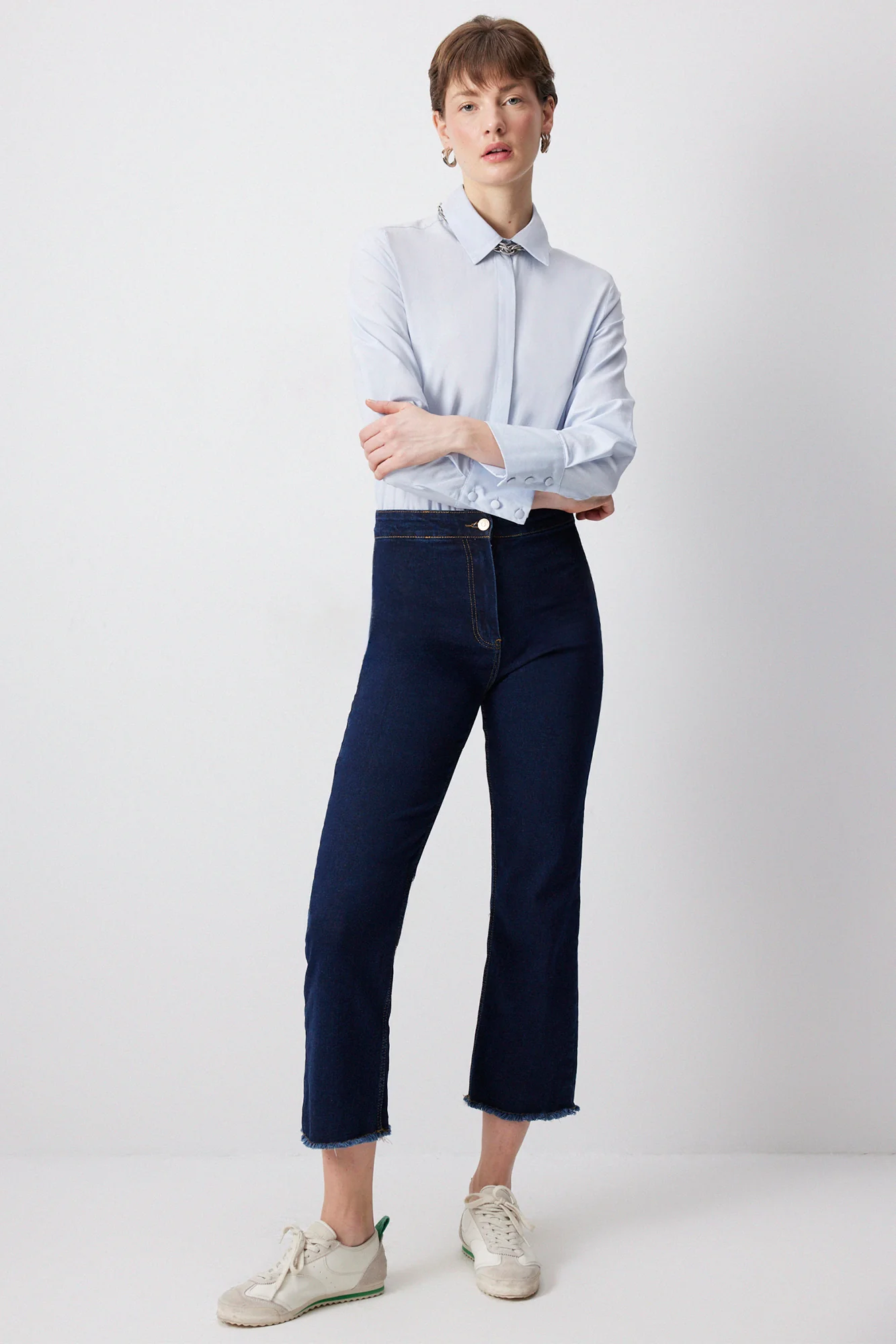 DENIM TROUSERS WITH FRINGED CUFF - Image 3