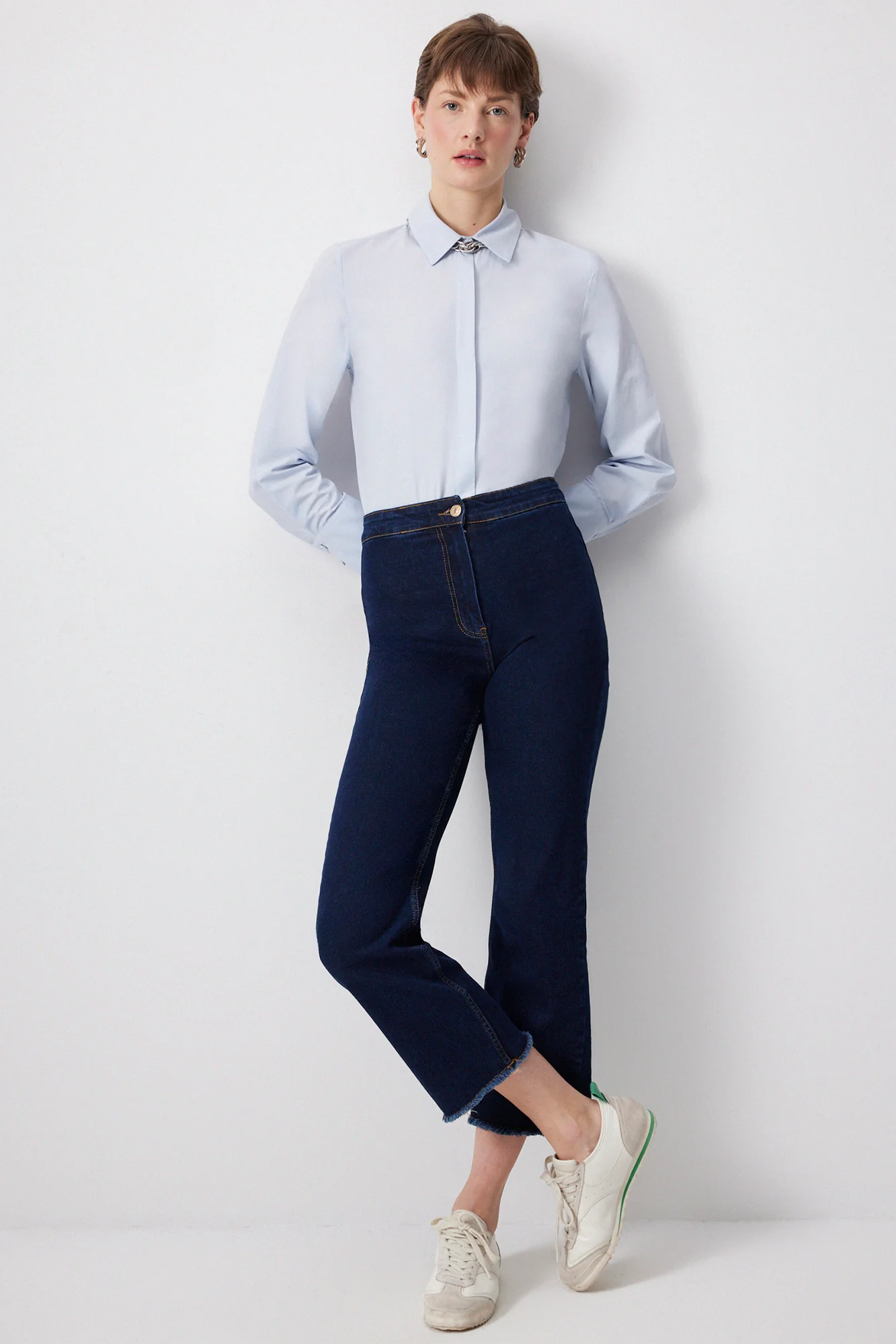 DENIM TROUSERS WITH FRINGED CUFF - Image 4