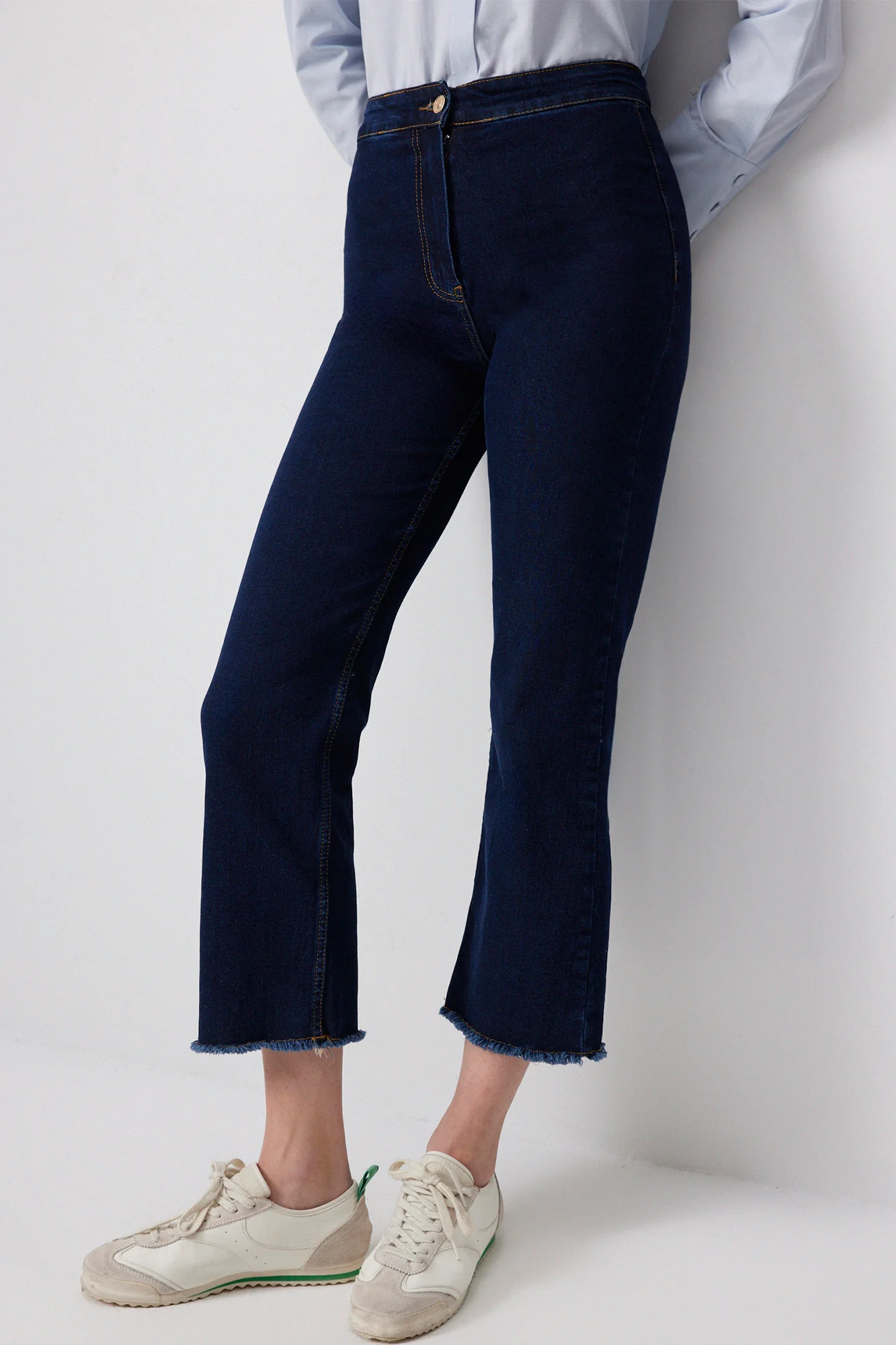 DENIM TROUSERS WITH FRINGED CUFF - Image 6