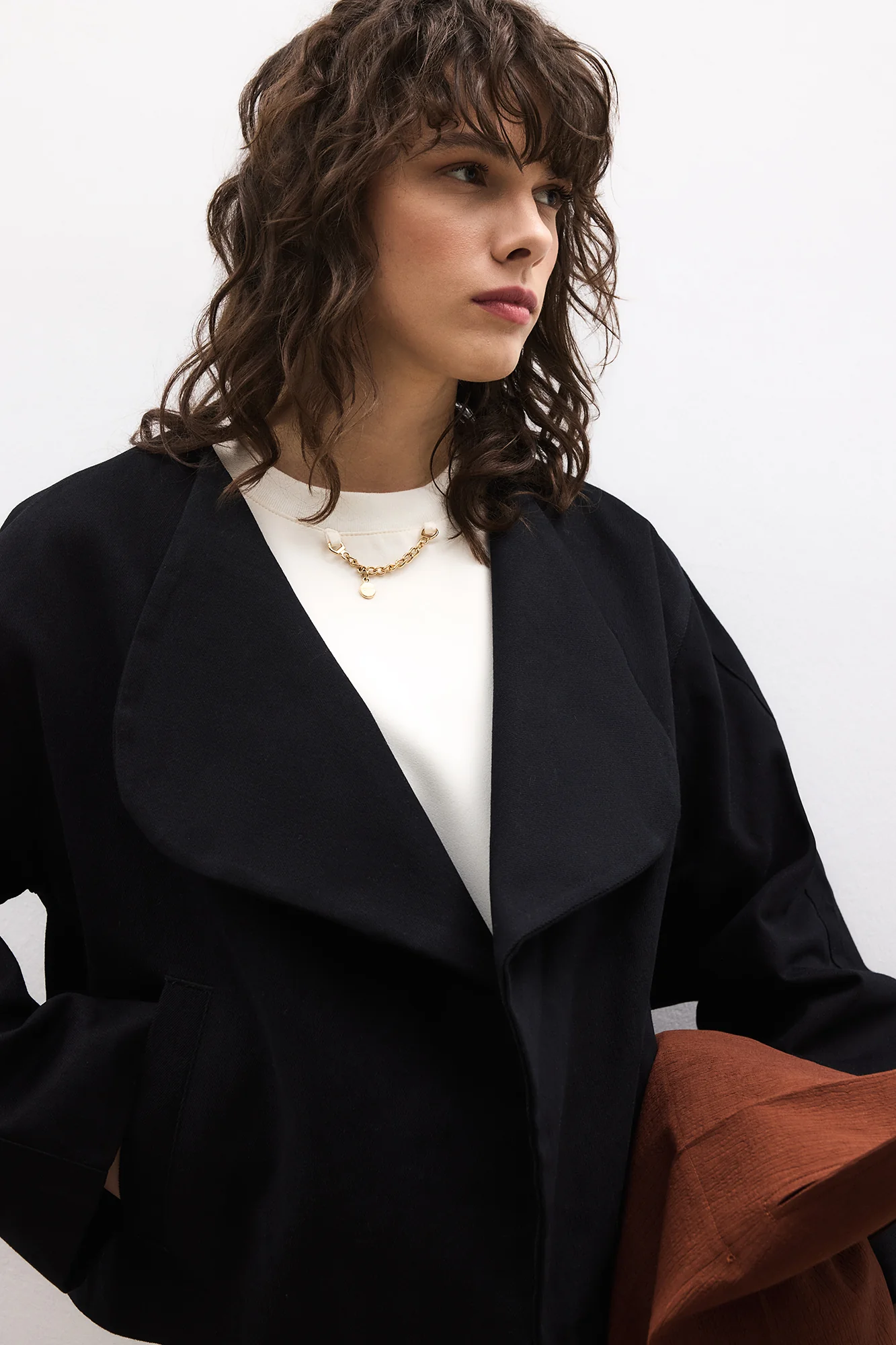 DOUBLE-BREASTED SHORT JACKET - Image 2