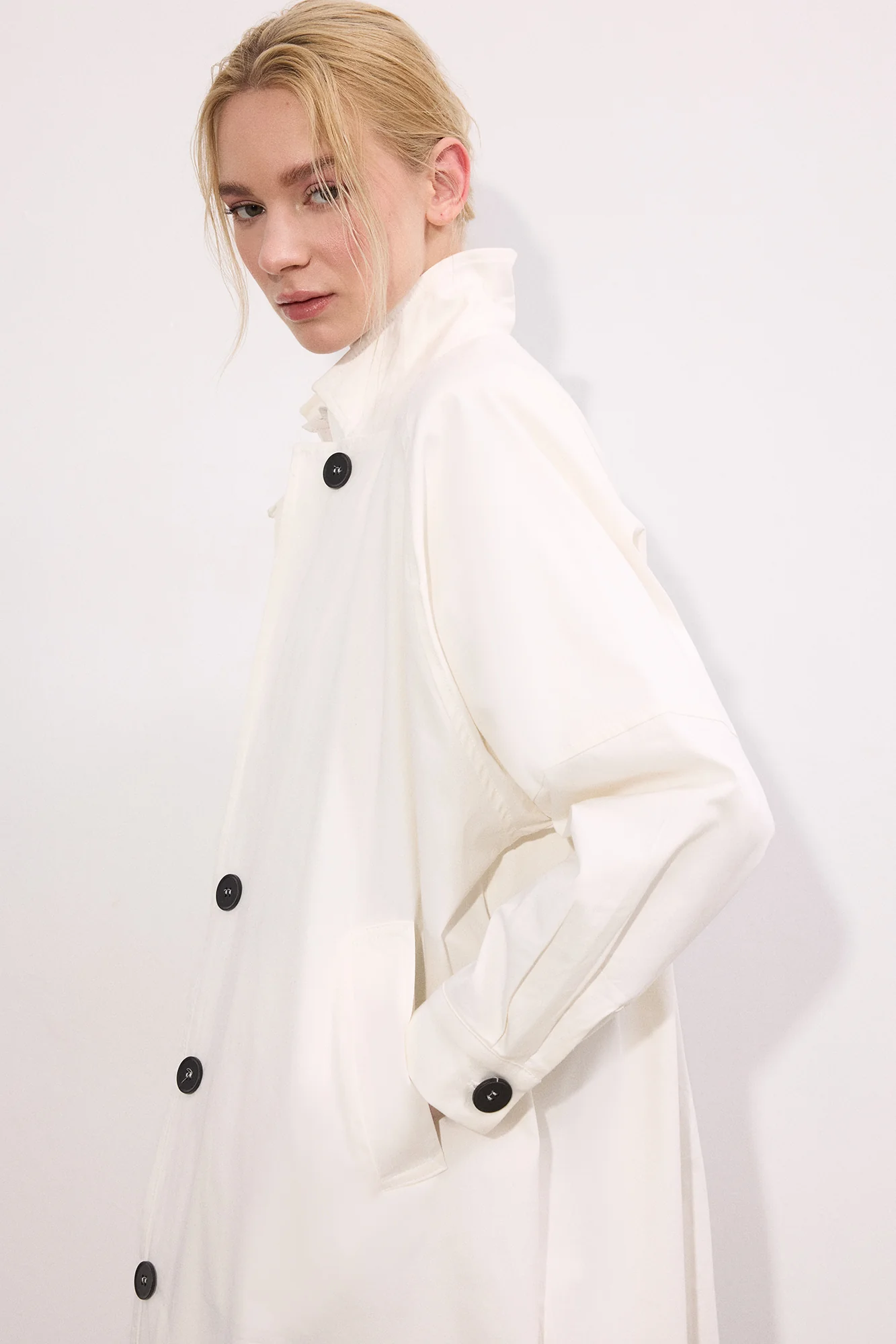 OVERSIZE TRENCH COAT - Image 2