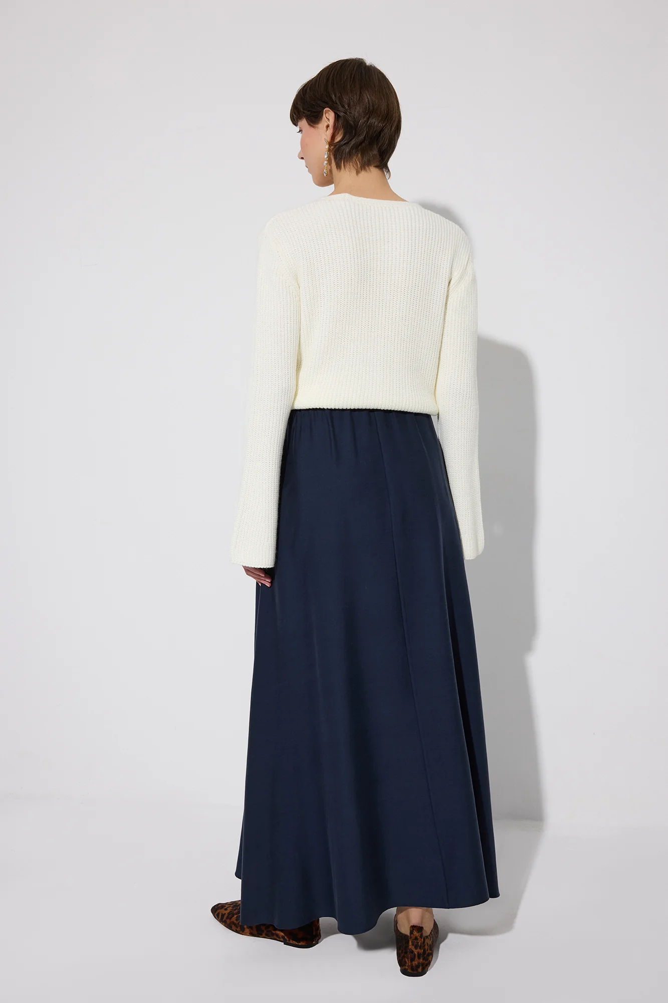 SPECIAL TEXTURED SKIRT WITH ELASTIC WAISTBAND - Image 4