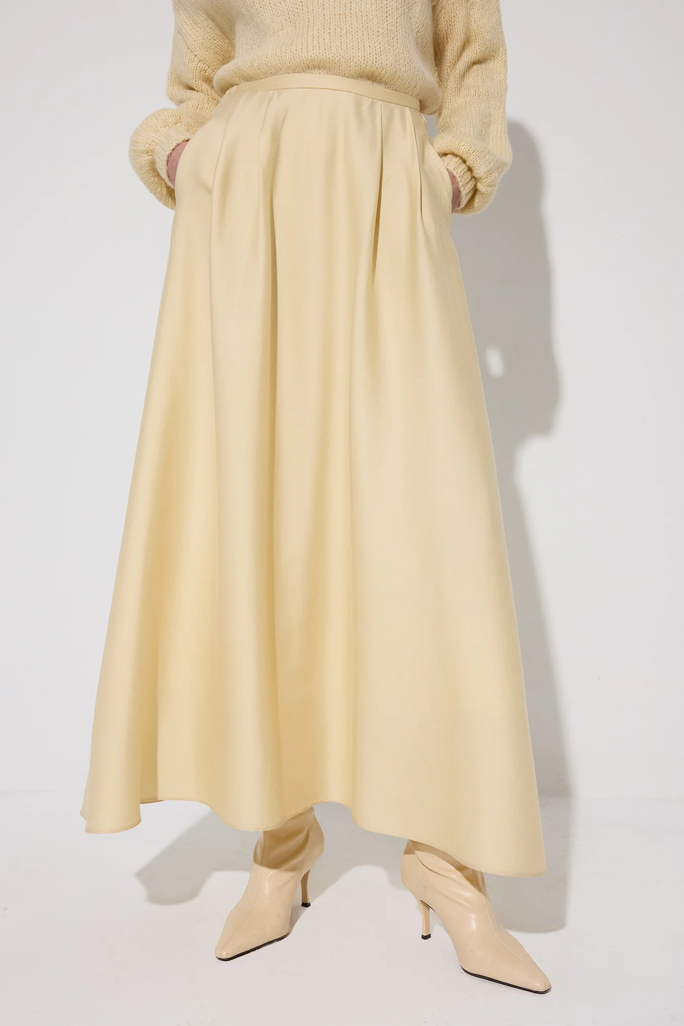 SPECIAL TEXTURED SKIRT WITH ELASTIC WAISTBAND - Image 3