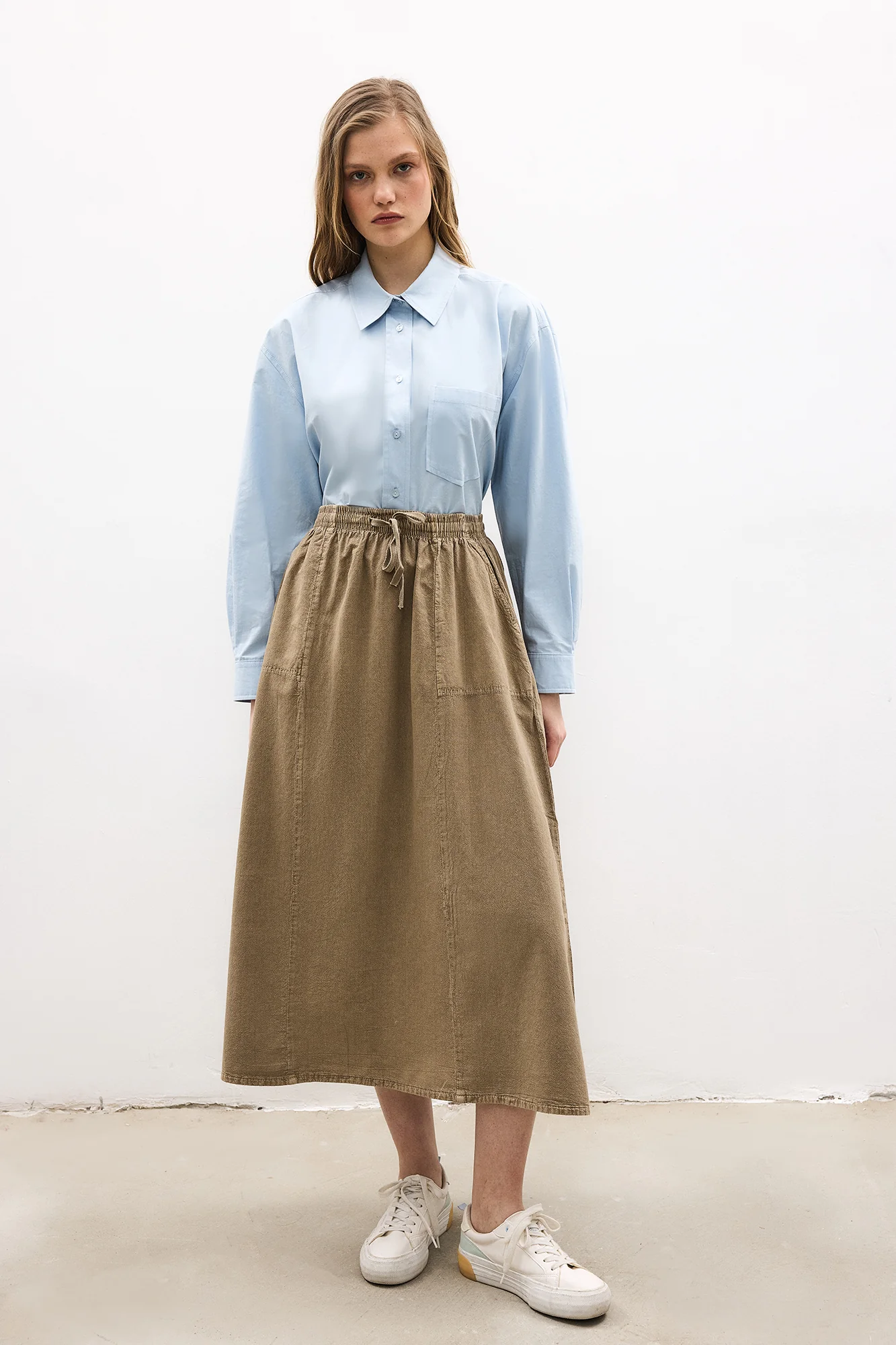 ELASTIC WAIST SKIRT WITH POCKETS - Image 2