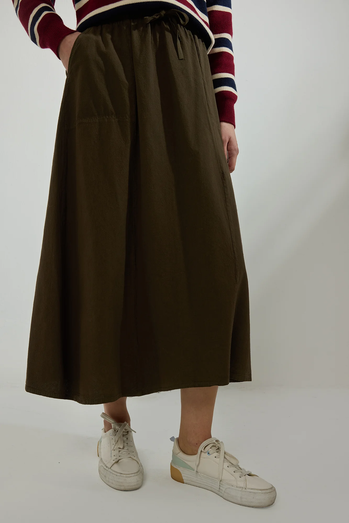ELASTIC WAIST SKIRT WITH POCKETS - Image 3