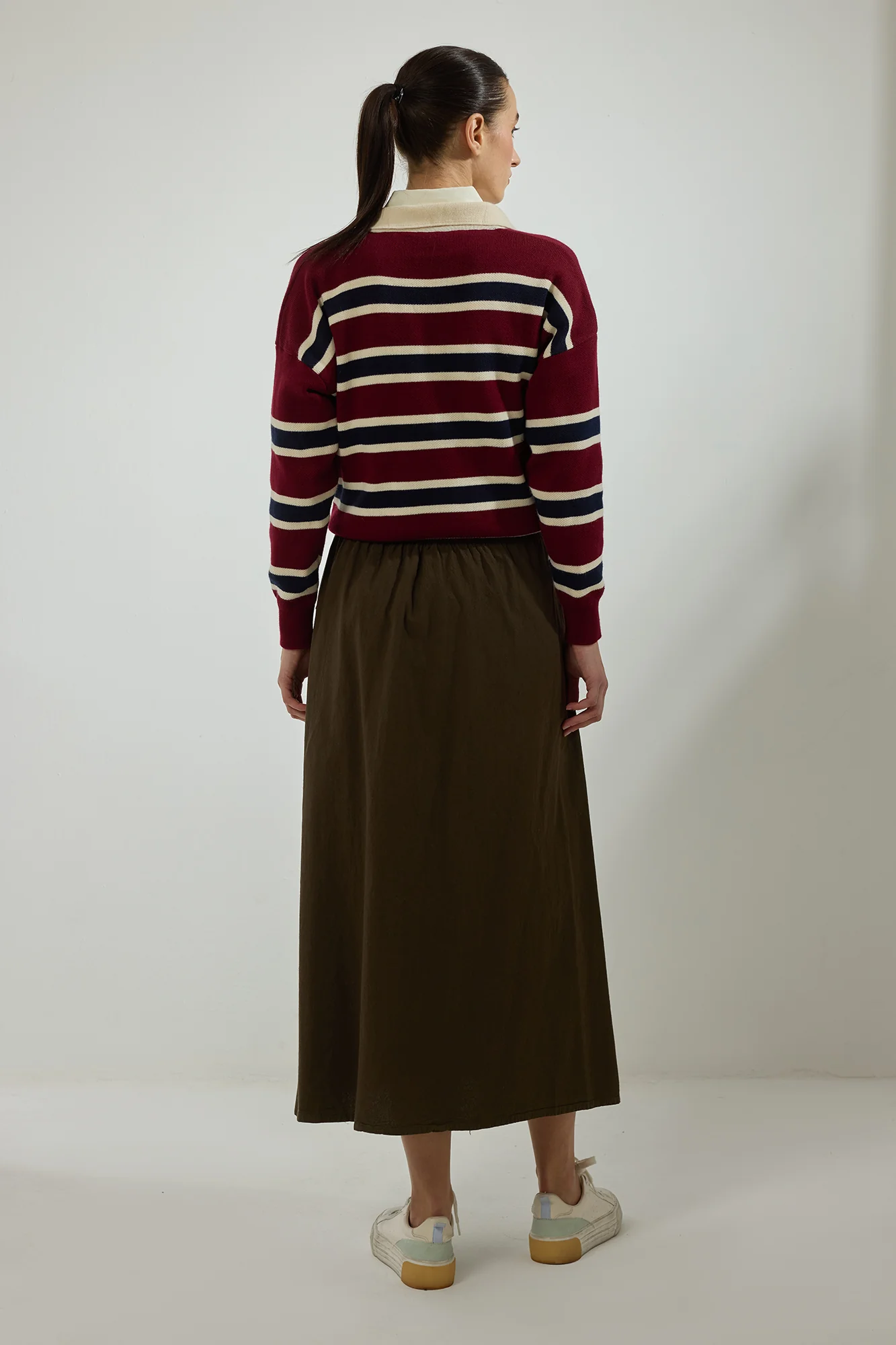 ELASTIC WAIST SKIRT WITH POCKETS - Image 4