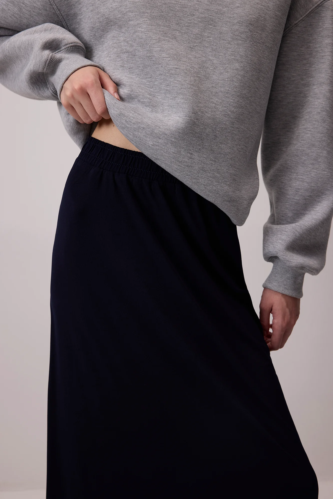ELASTIC WAISTED BASIC SKIRT - Image 6