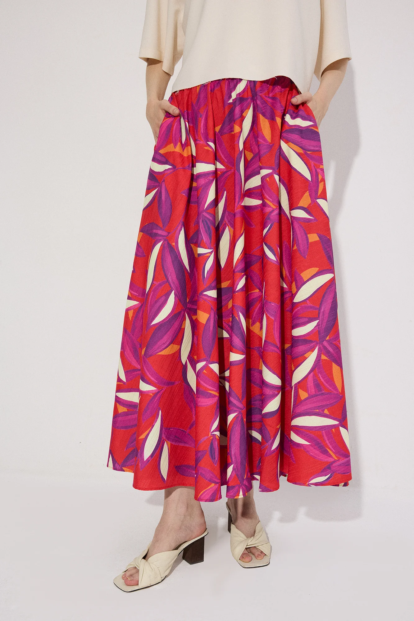 ELASTICATED WAIST PATTERNED DRESS - Image 3