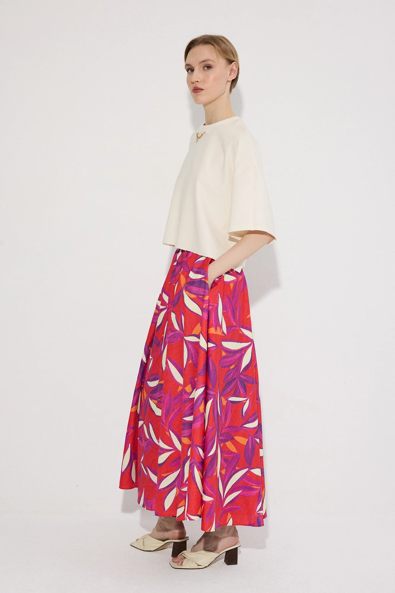 ELASTICATED WAIST PATTERNED DRESS - Image 4