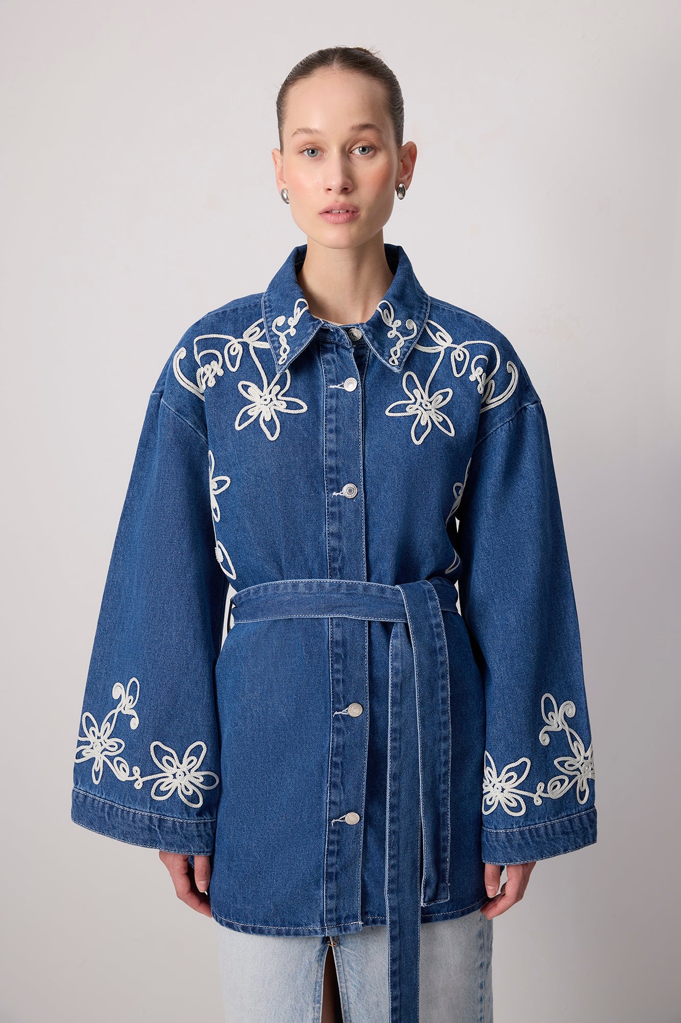 EMBROIDERED DENIM JACKET - Image 3