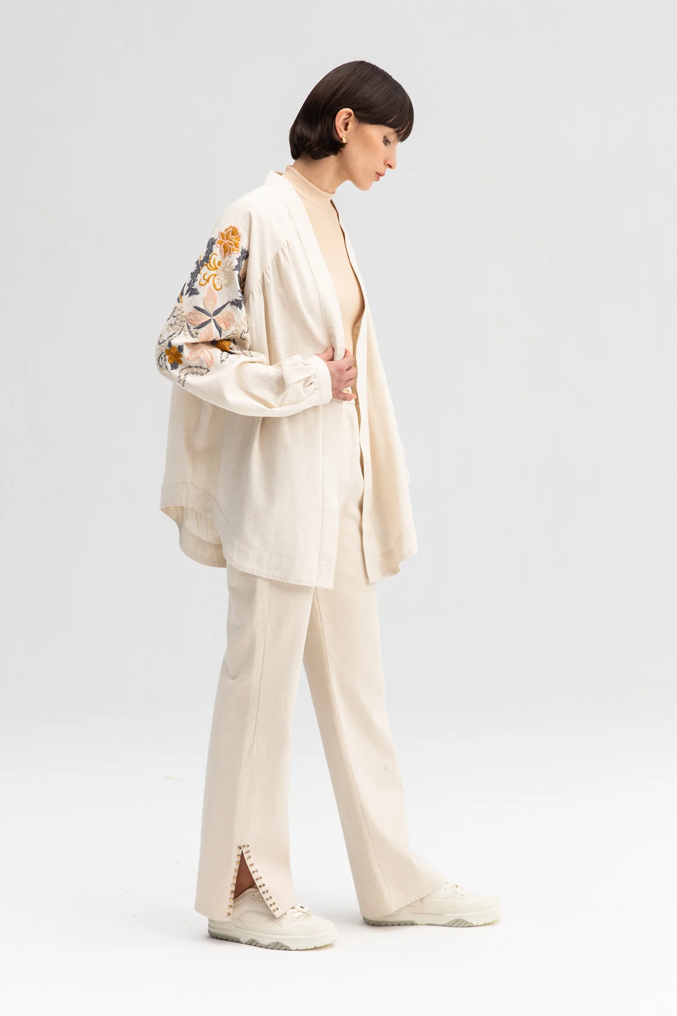 EMBROIDERED LINEN KIMONO JACKET - Image 4