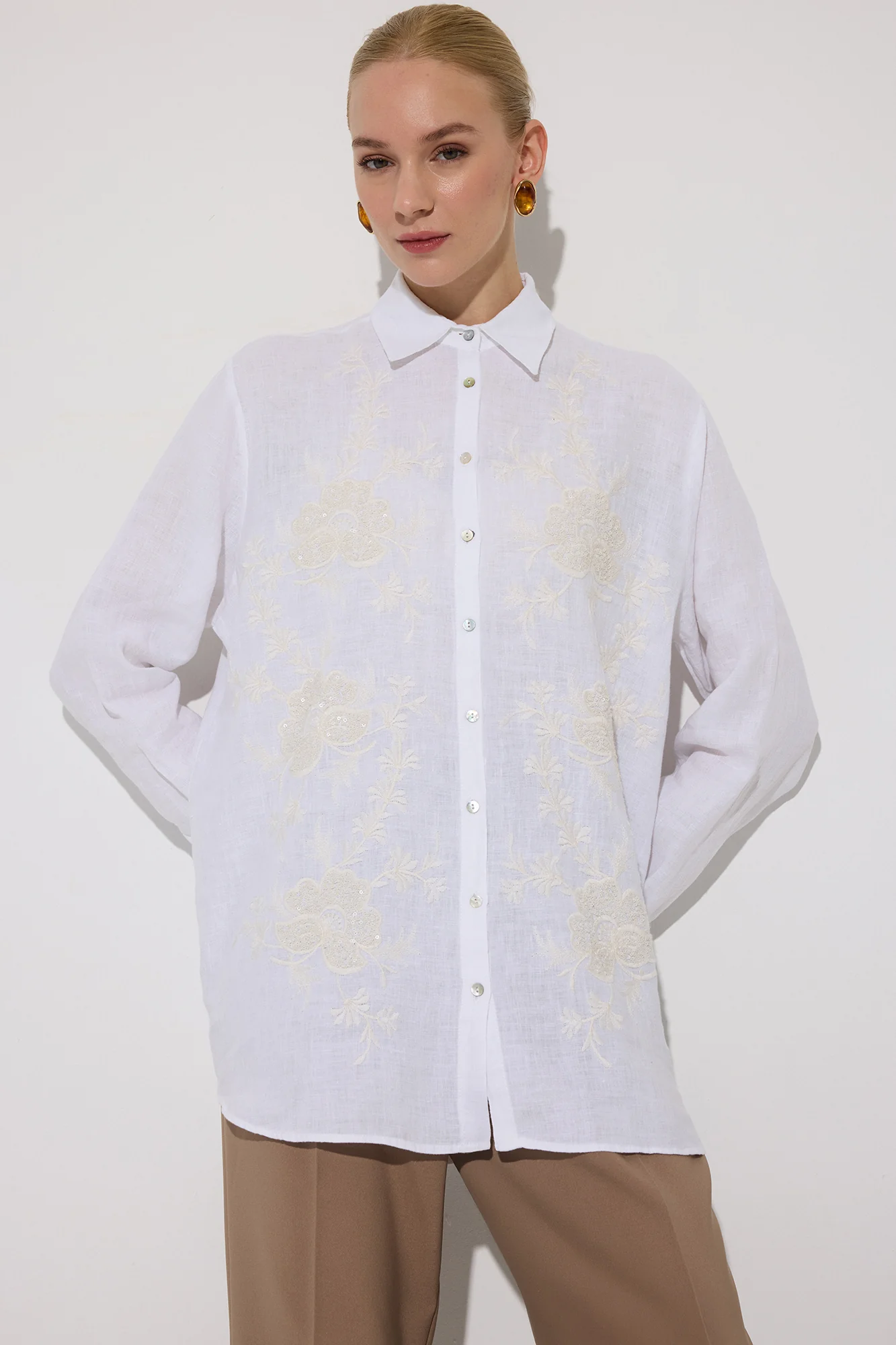 EMBROIDERED LINEN SHIRT - Image 2