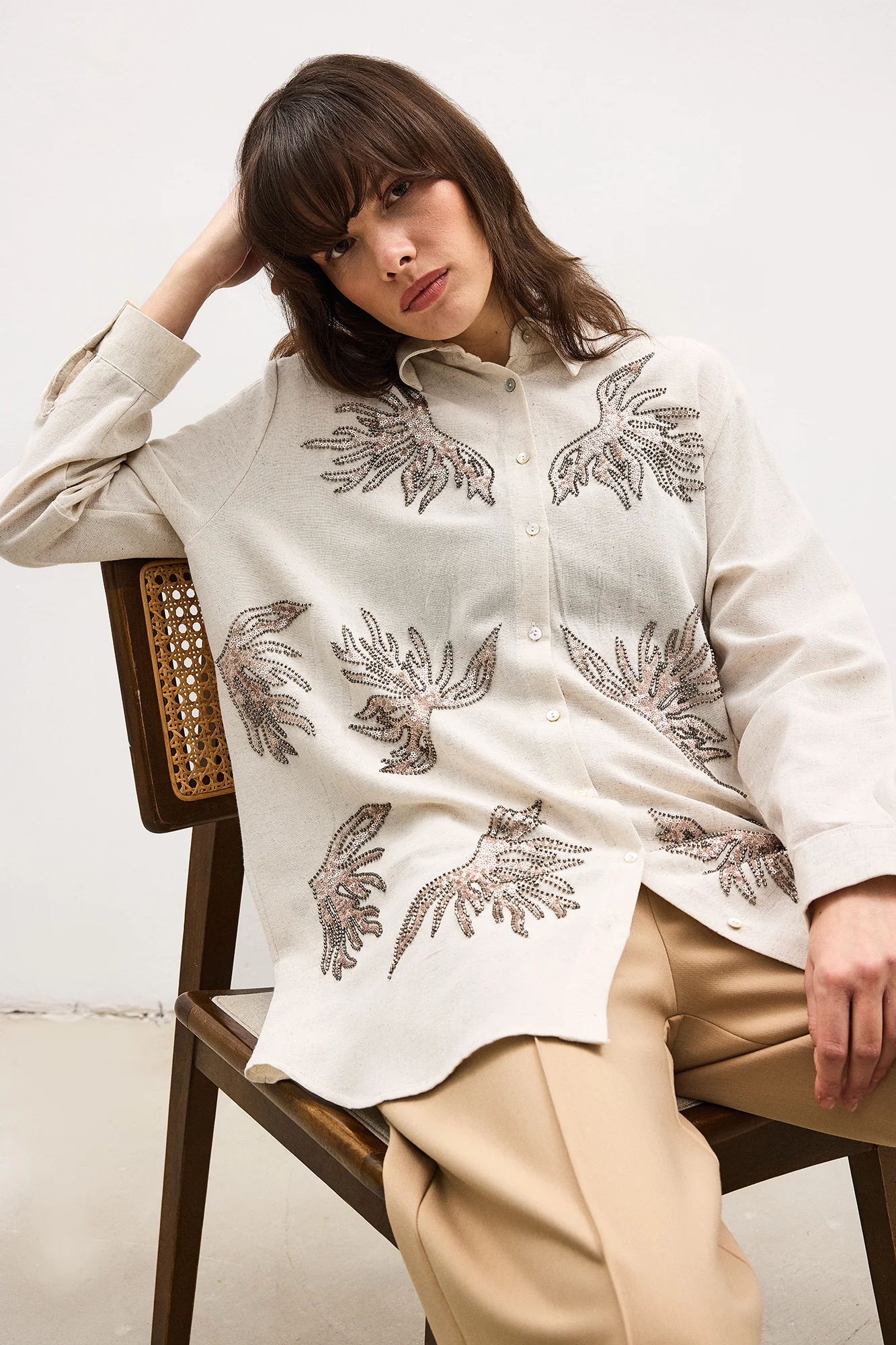 EMBROIDERED LINEN SHIRT - Image 3