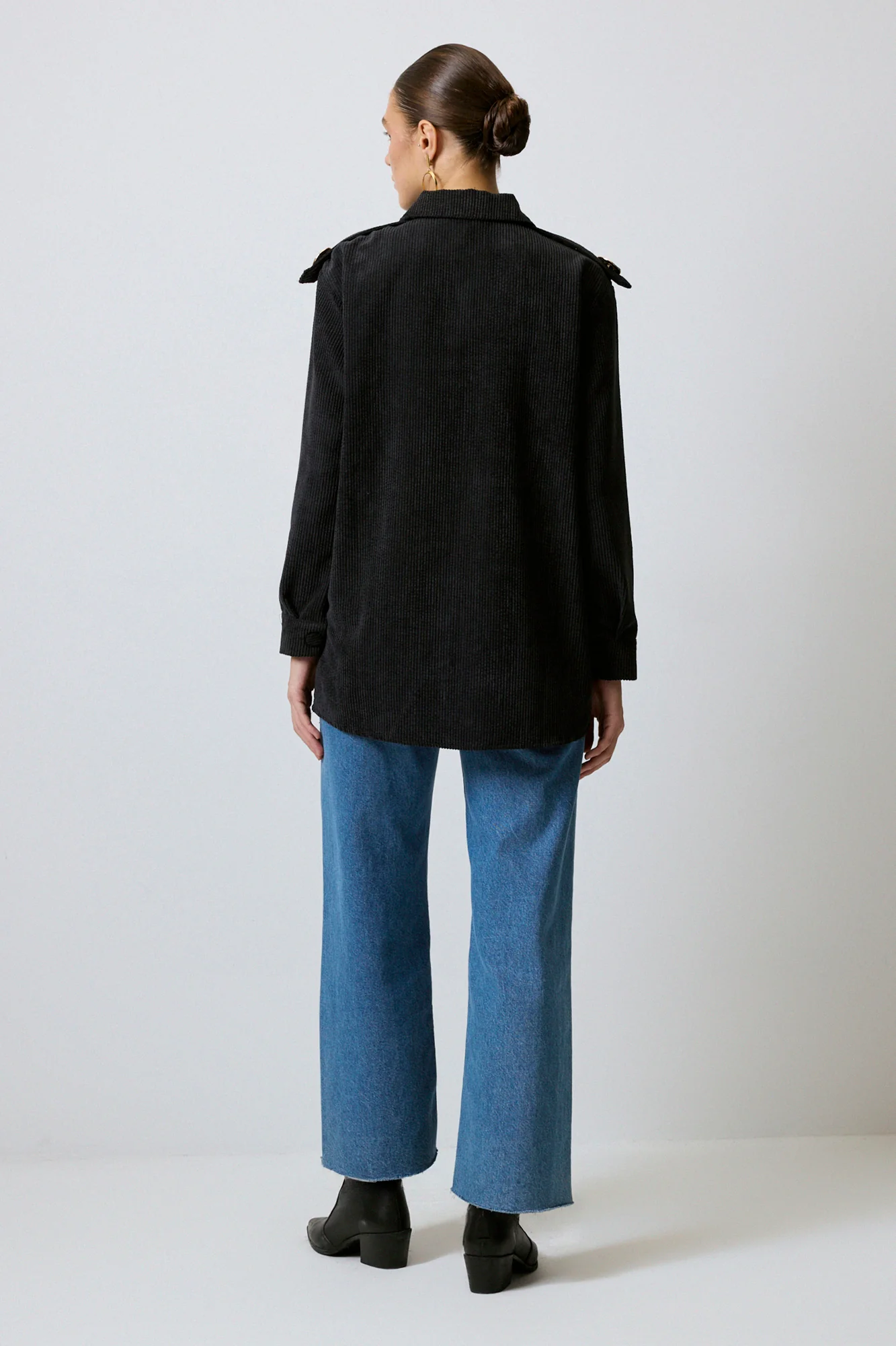 EPAULETTE DETAILED CORDUROY SHIRT - Image 4