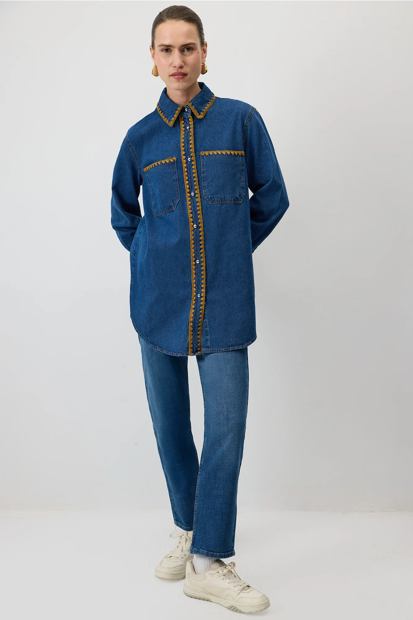 EMBROIDERED DENIM SHIRT - Image 3