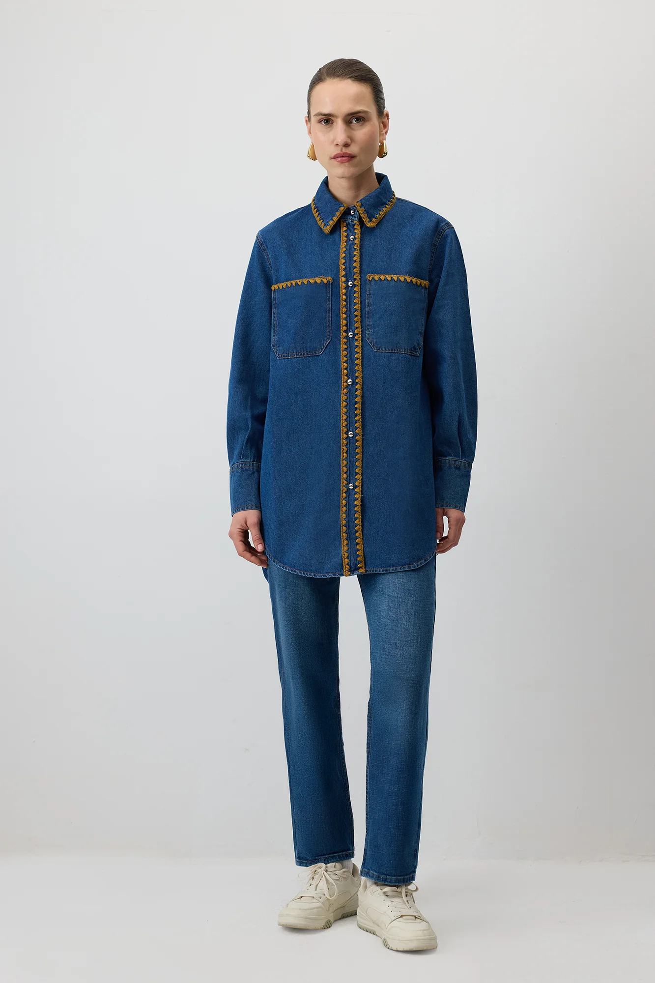 EMBROIDERED DENIM SHIRT - Image 4