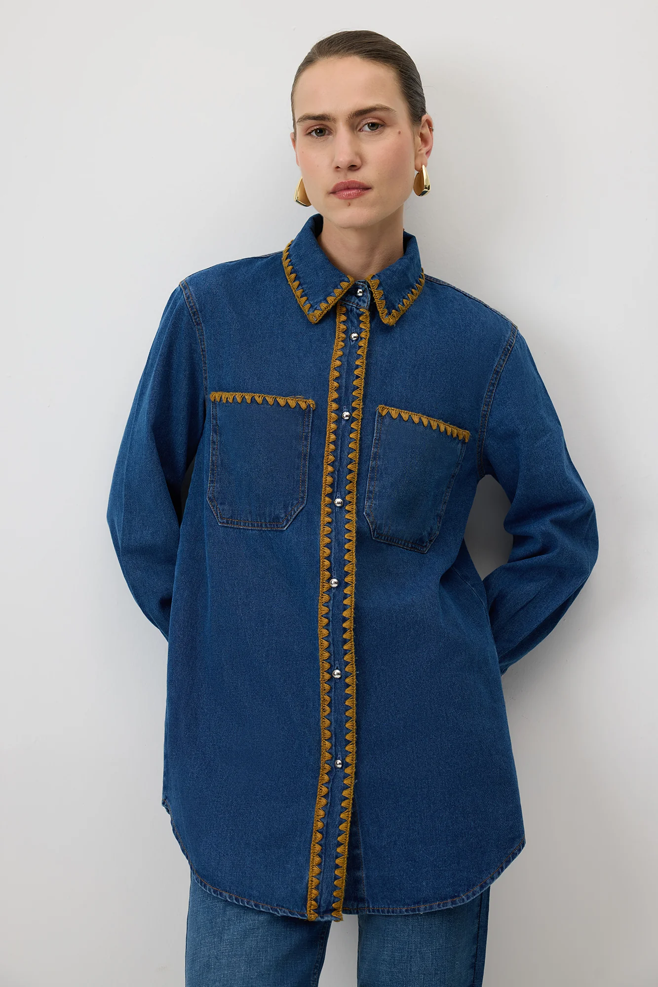 EMBROIDERED DENIM SHIRT - Image 5