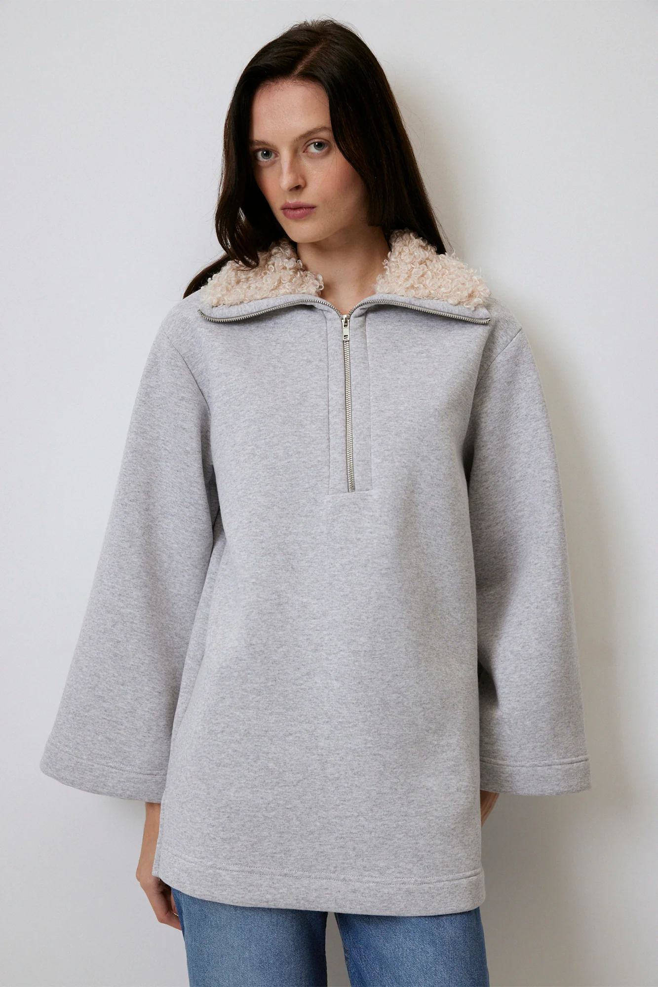 FAUX FUR COLLAR SWEATSHIRT - Image 4
