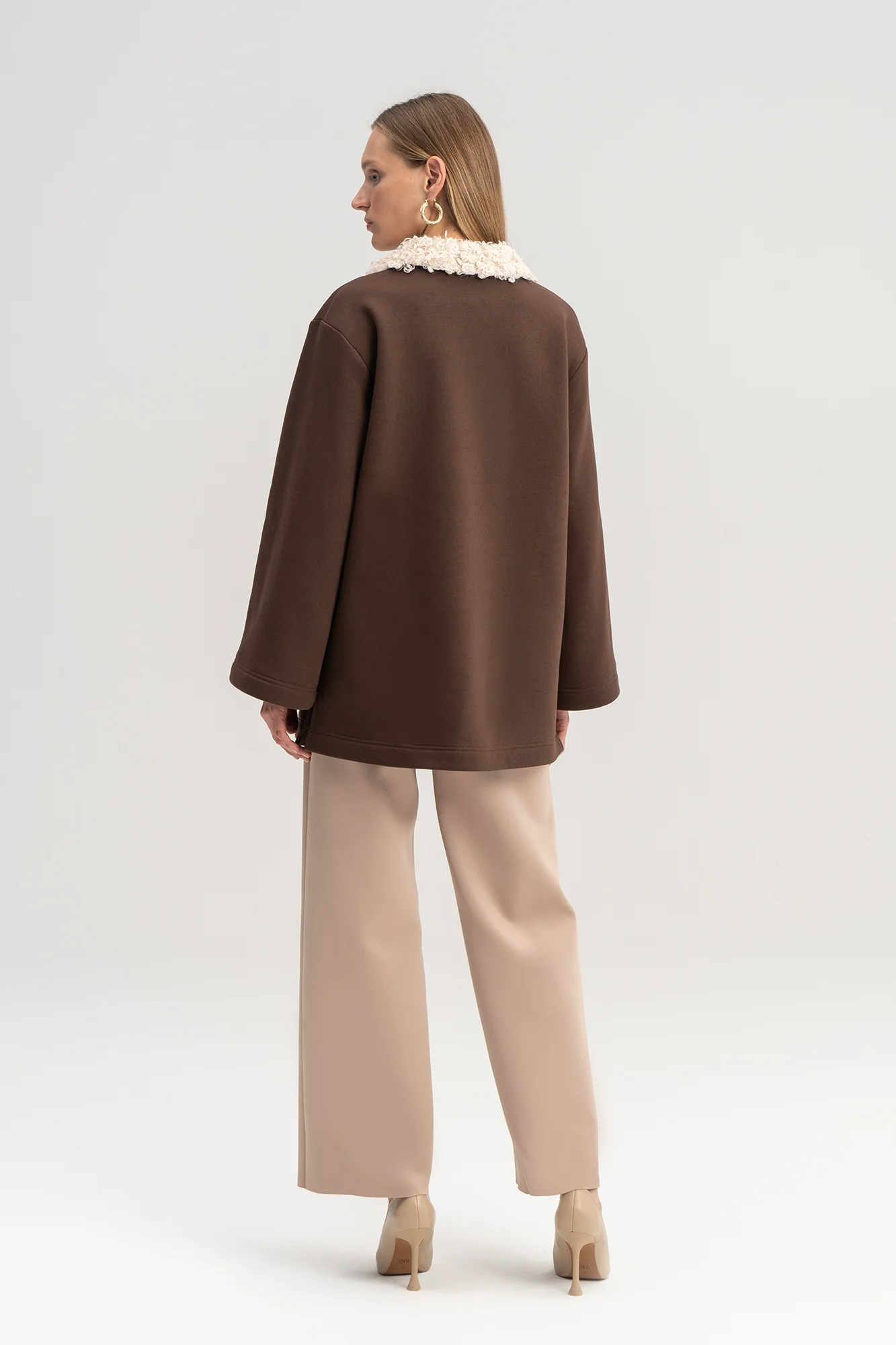 FAUX FUR COLLAR SWEATSHIRT - Image 3