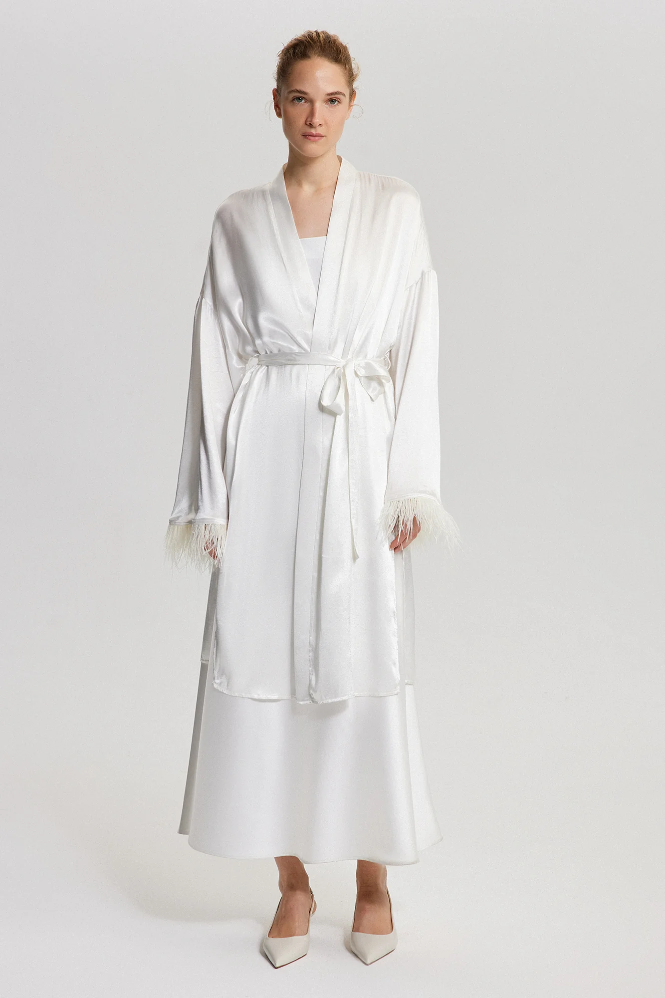 FEATHER DETAILED SATIN BRIDE KIMONO - Image 2