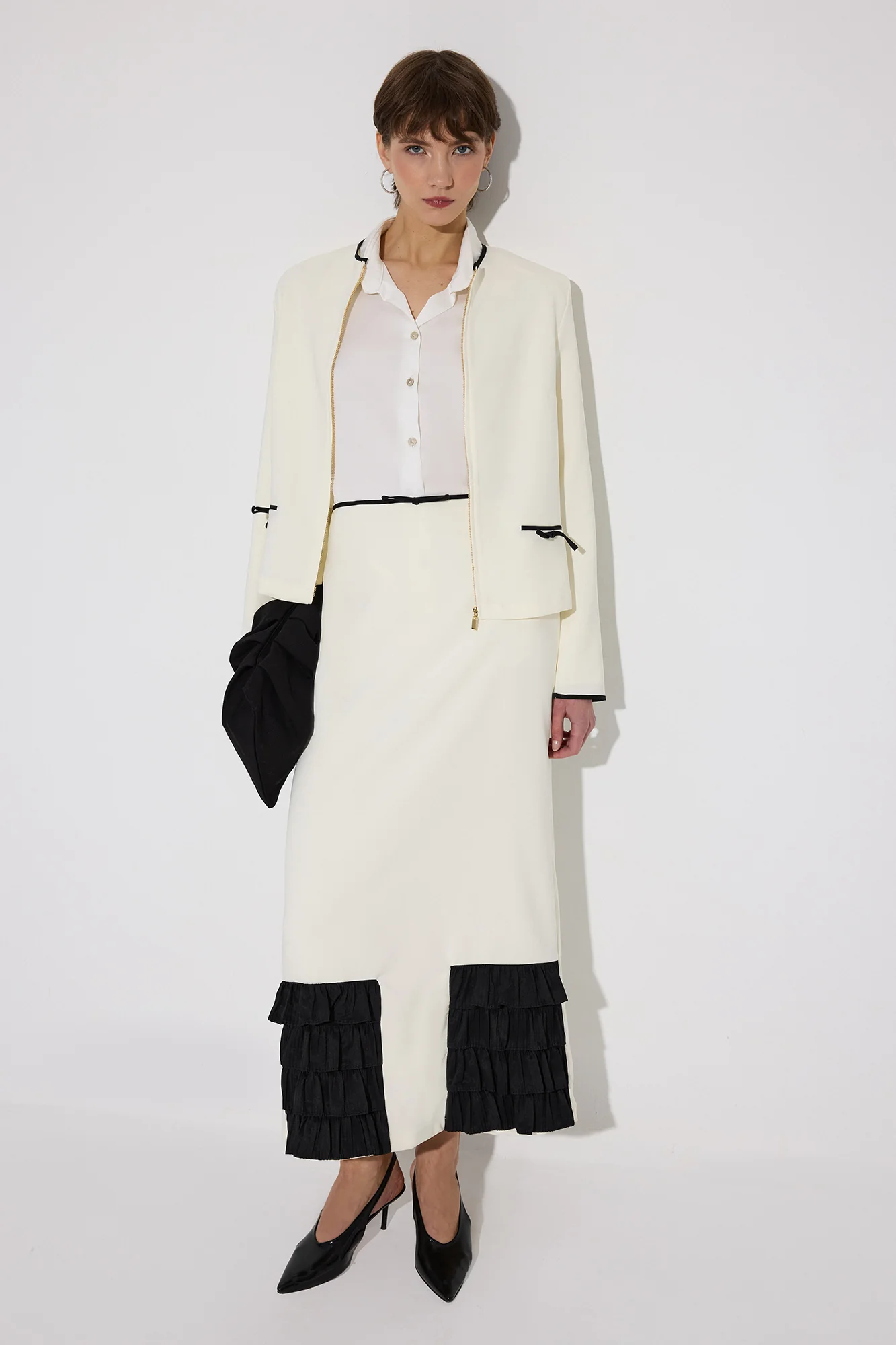 ZIPPED CREPE JACKET - Image 4