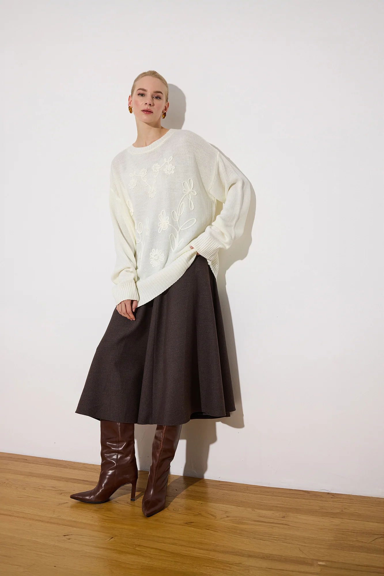 FLORAL EMBROIDERED KNITWEAR TUNIC - Image 2