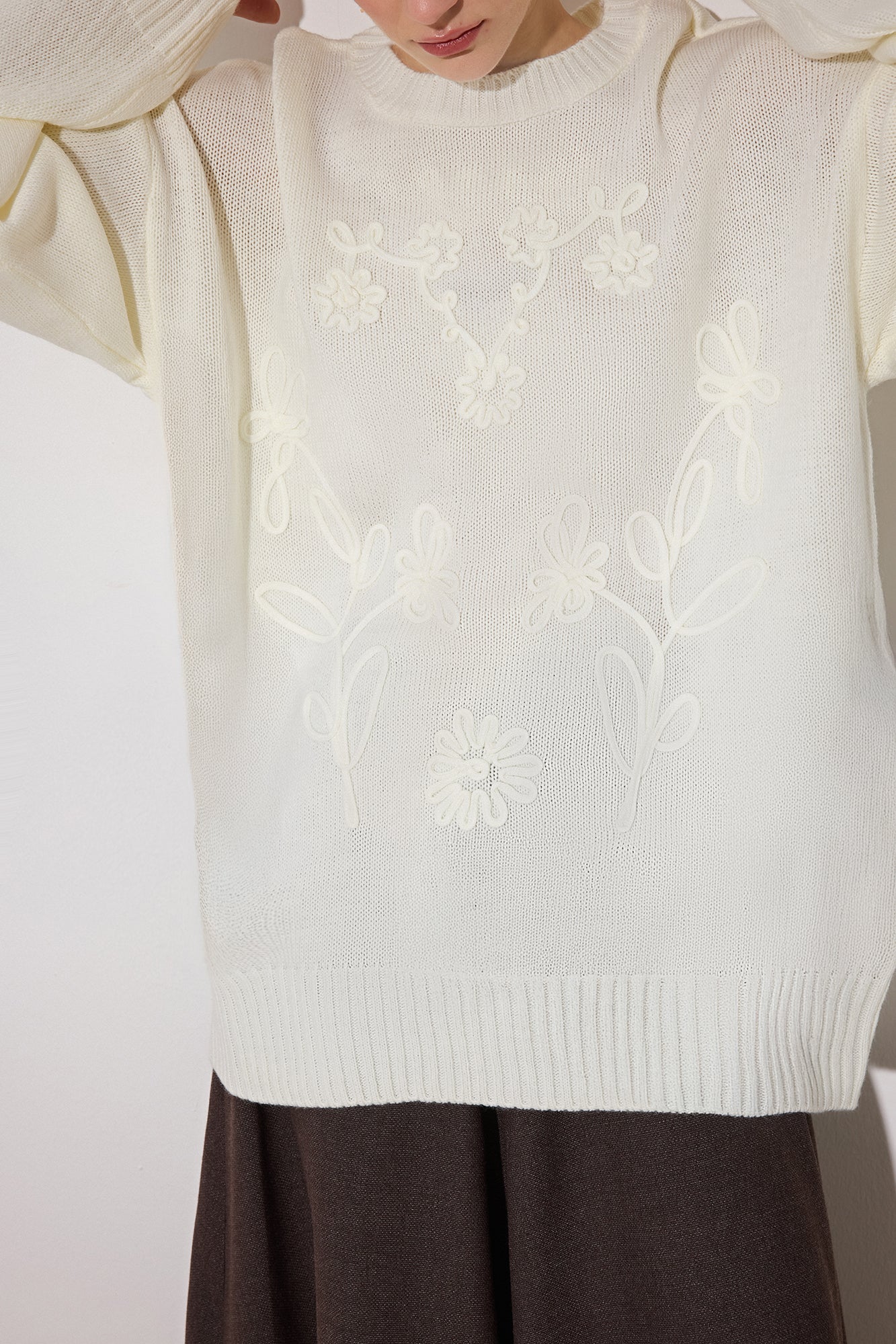 FLORAL EMBROIDERED KNITWEAR TUNIC - Image 4