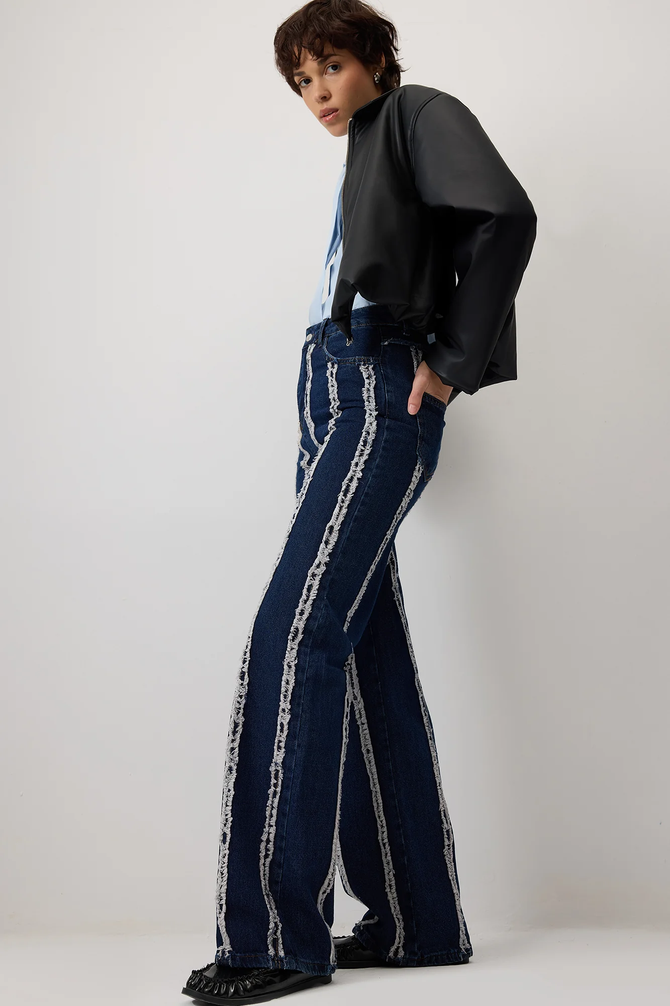 FRINGED PIECE DENIM TROUSERS - Image 4