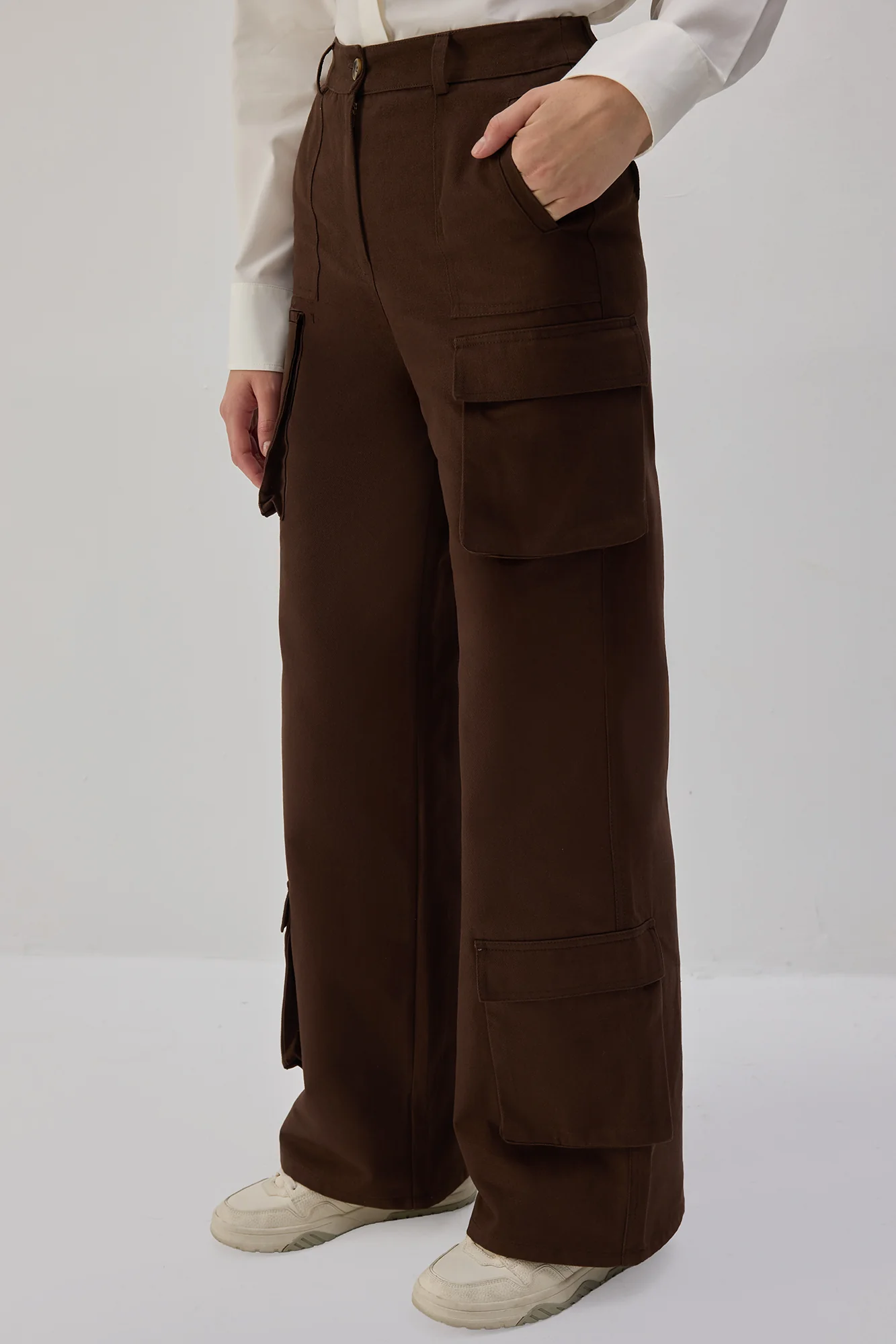 GABARDINE CARGO TROUSERS - Image 4
